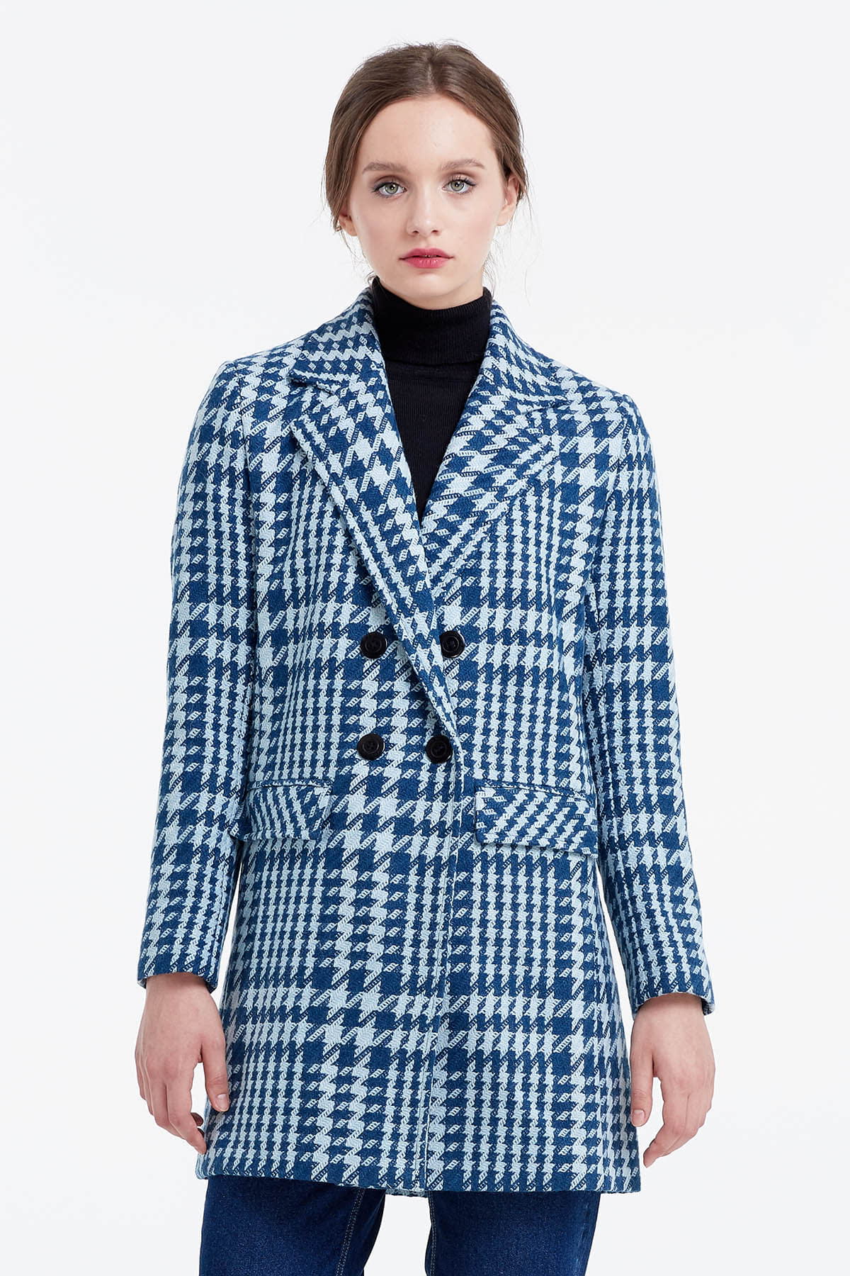 Long double-breasted jacket with a houndstooth print, photo 1