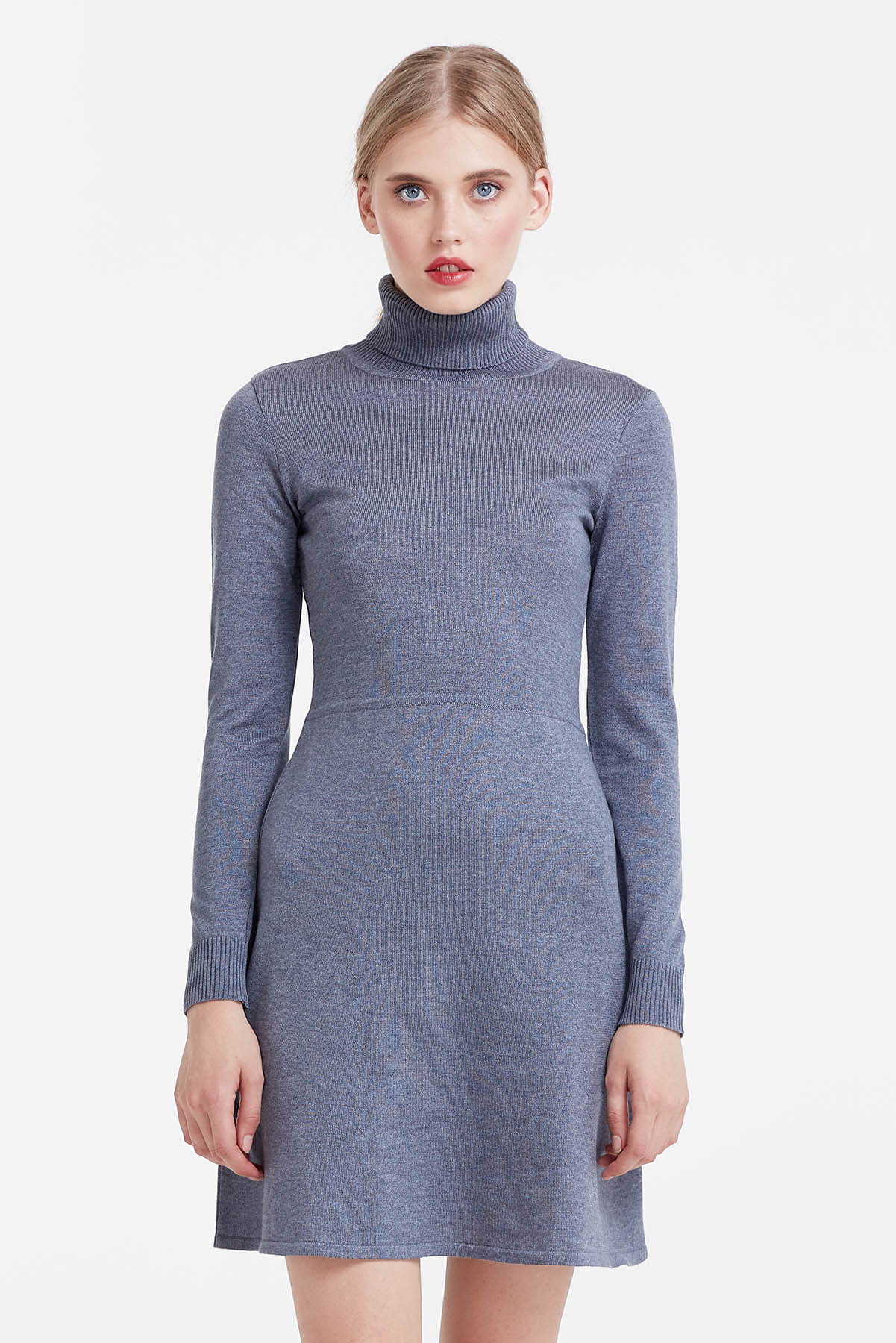 Grey knitted dress , photo 1