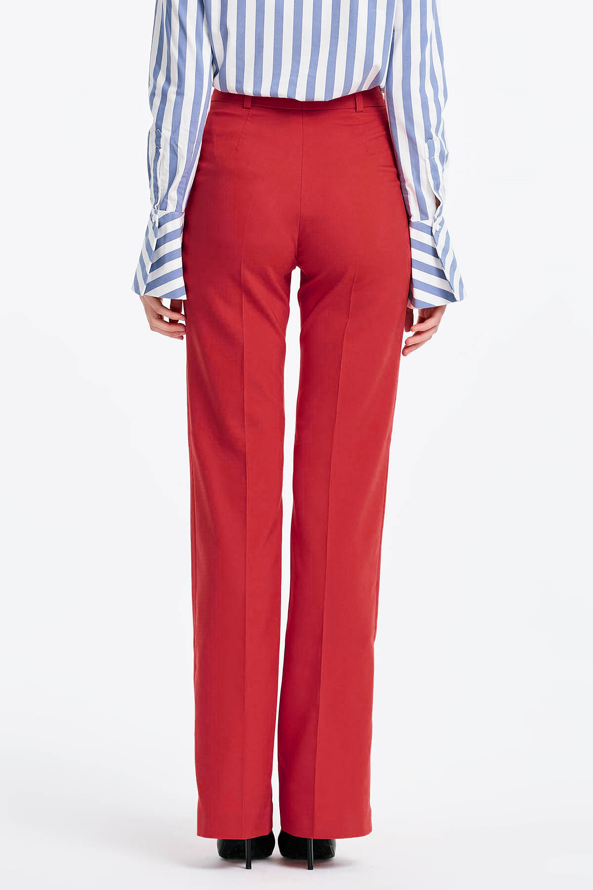 Red trousers, photo 3