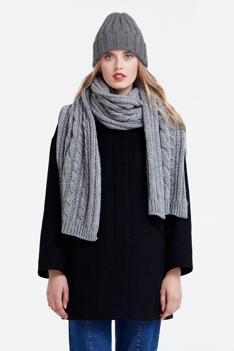 Grey scarf, photo 1