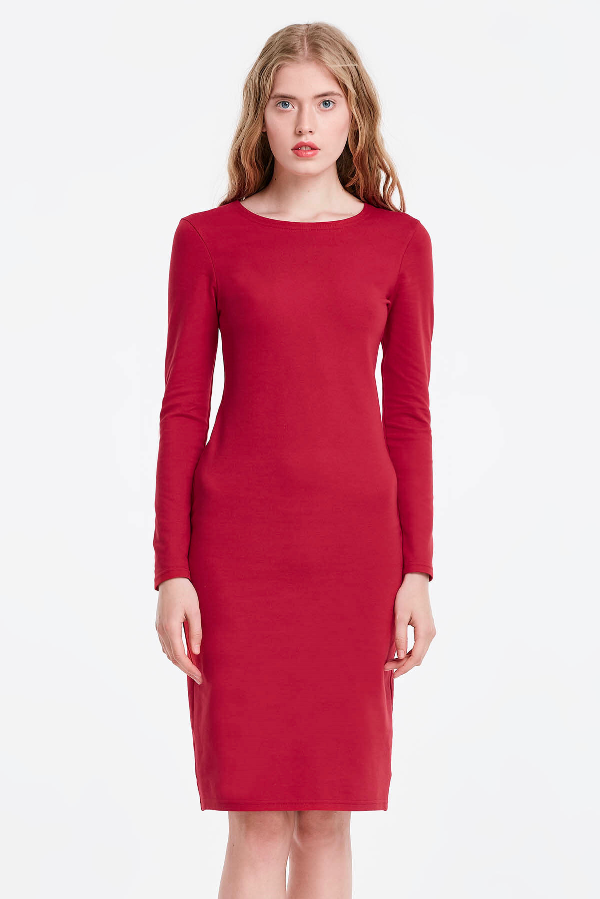 Column red dress, photo 1