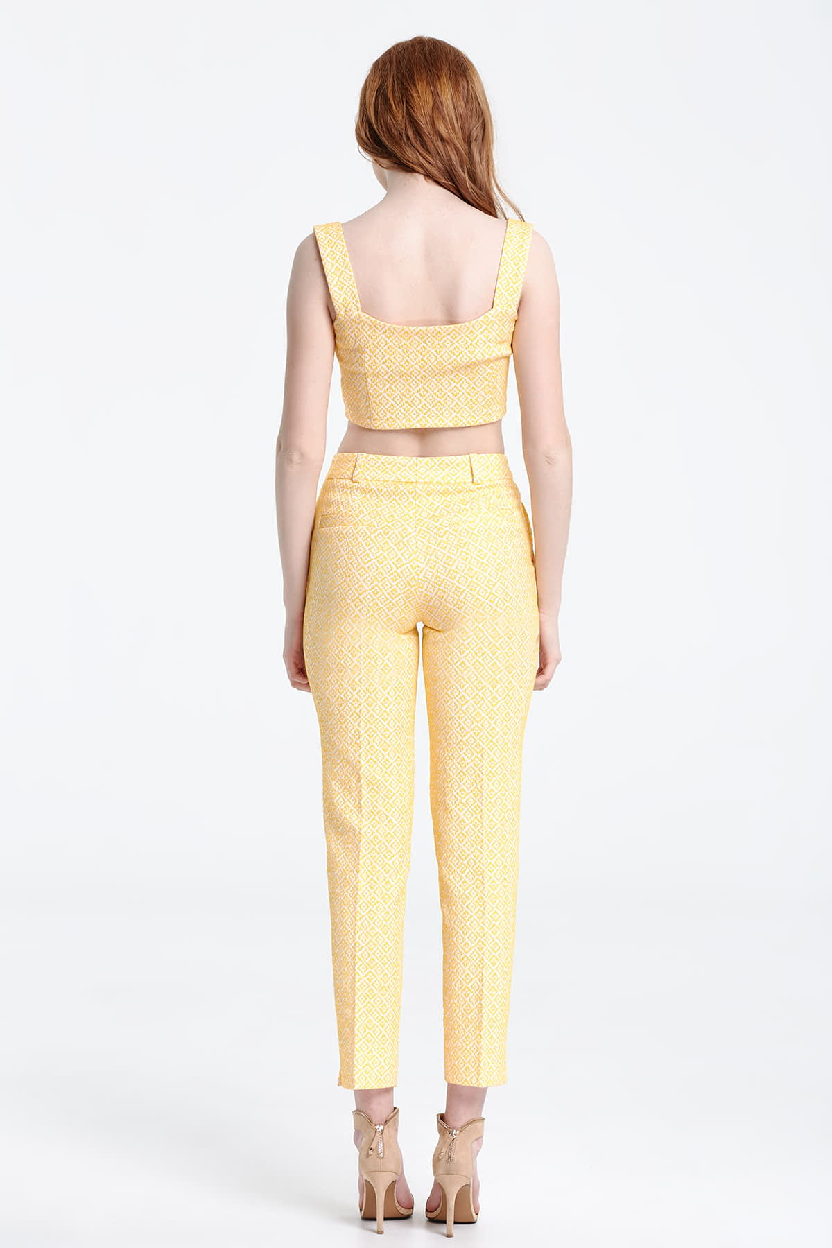 Short trousers with a yellow pattern , photo 4