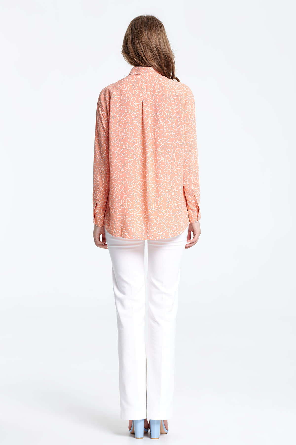 Swing peach-colored shirt with white flowers , photo 3