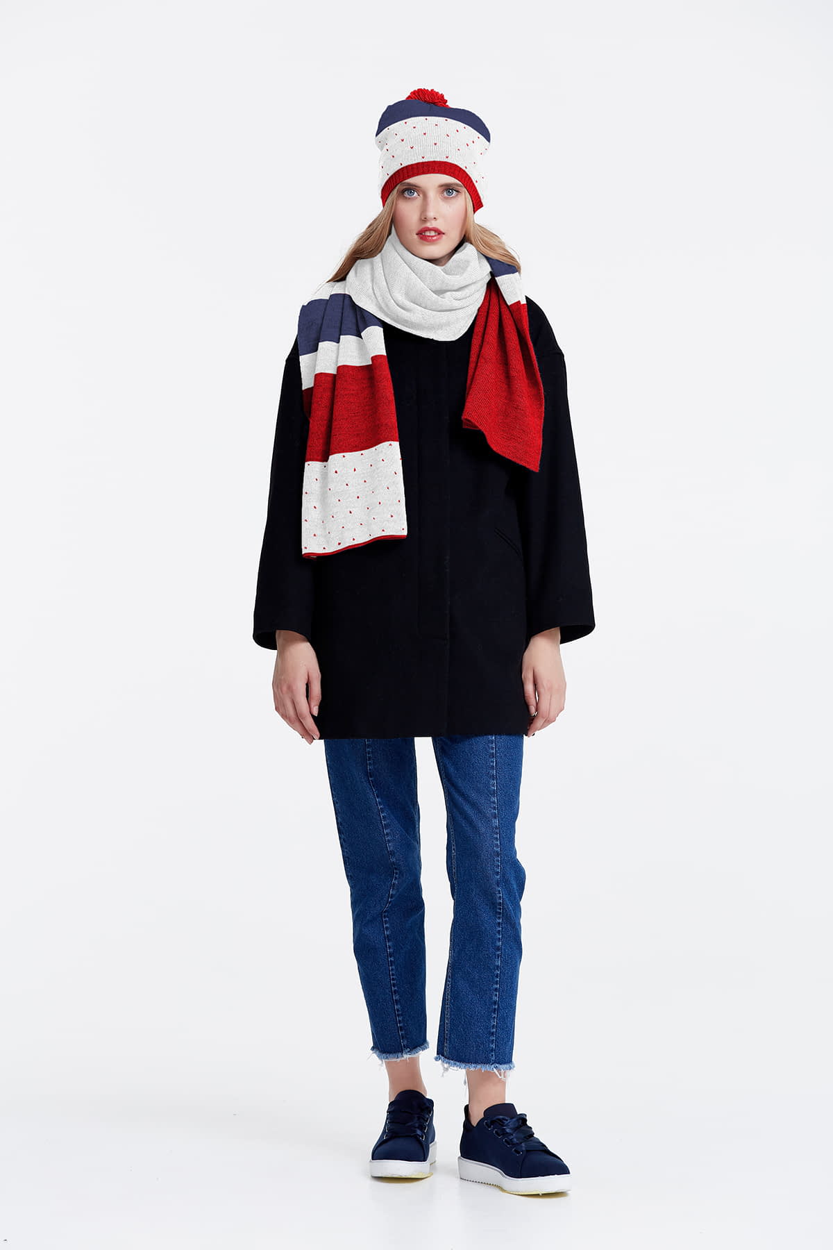 White scarf with red and blue stripes, photo 2
