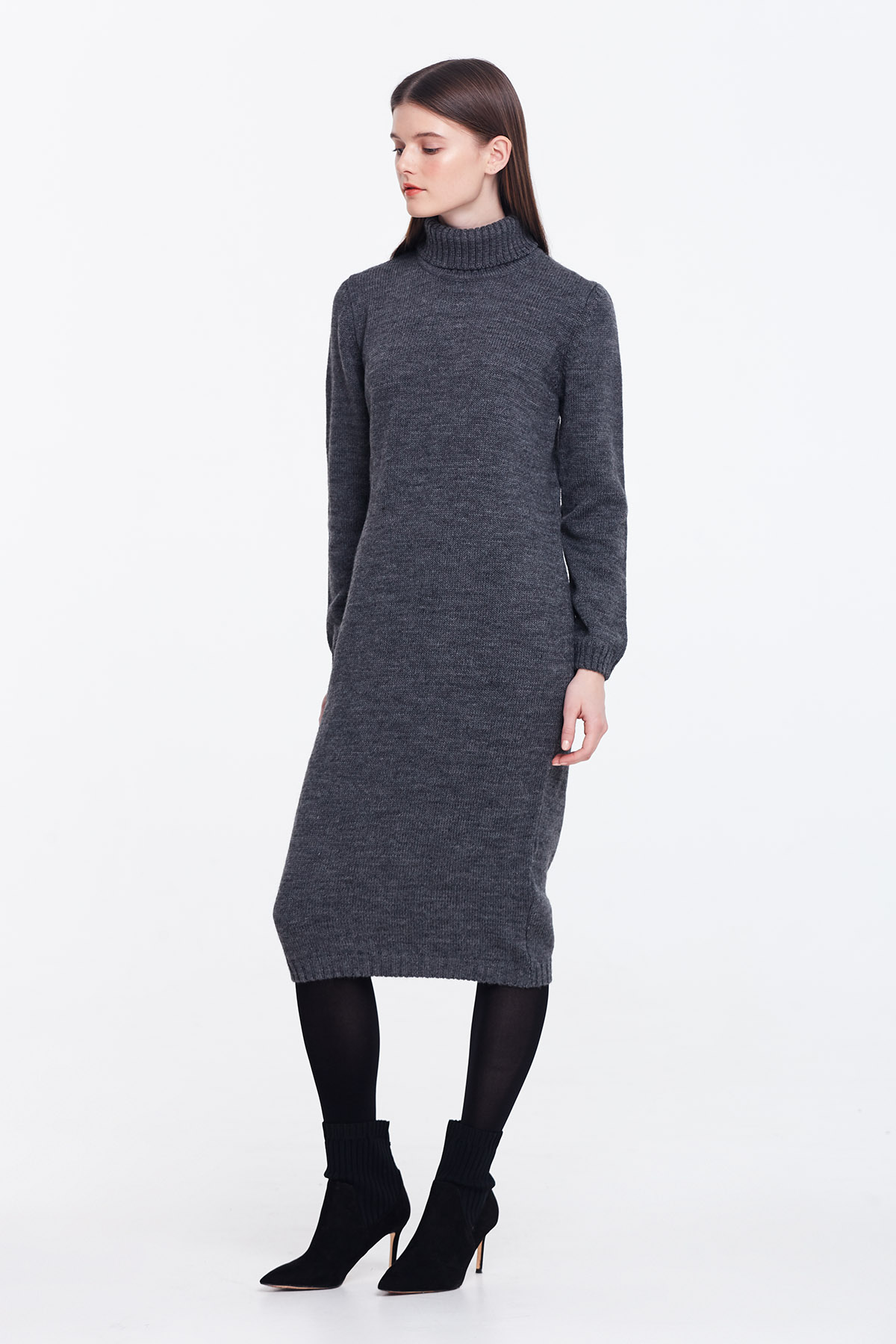 Grey knit dress with a stand up collar, photo 4