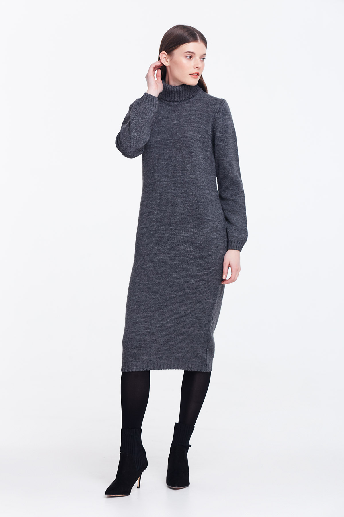 Grey knit dress with a stand up collar, photo 5
