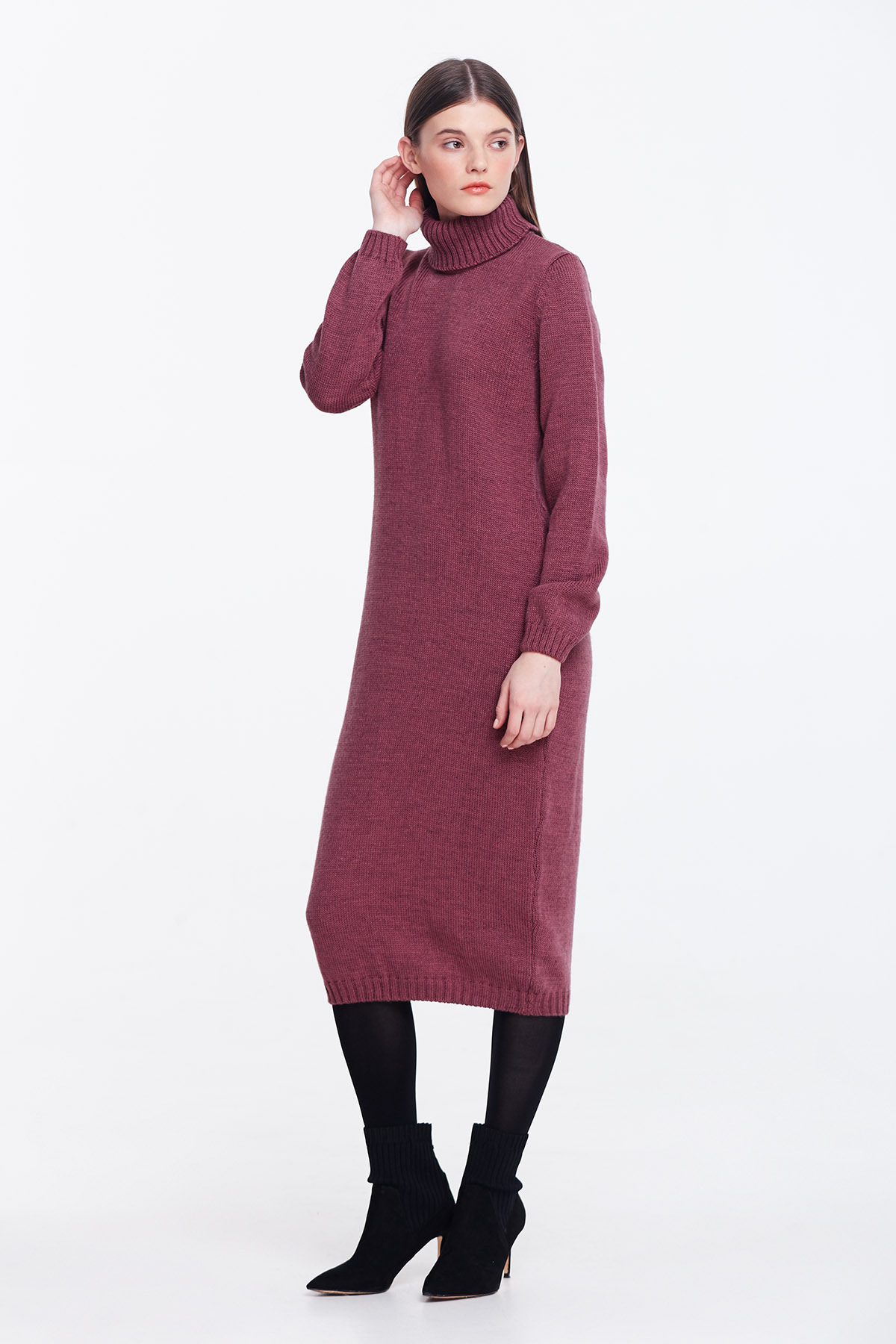 Wine knit dress with a stand up collar, photo 4