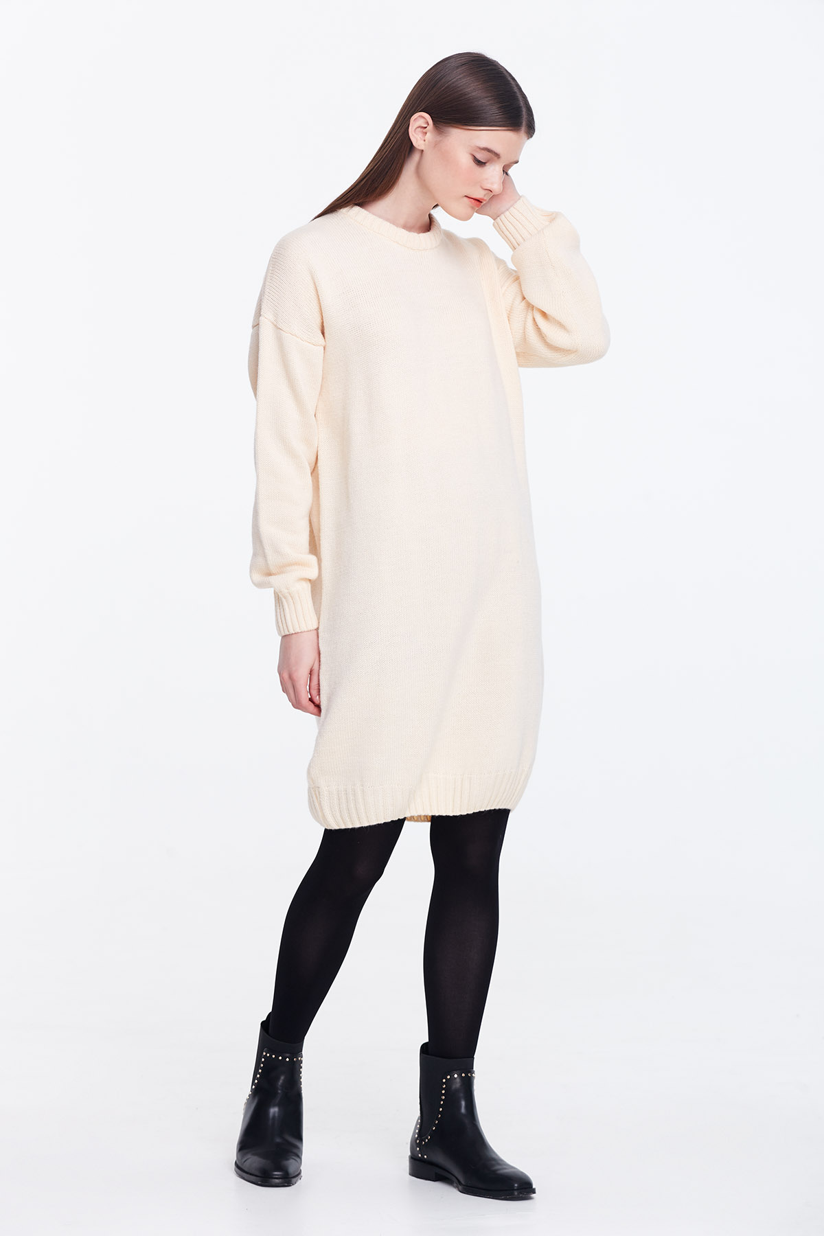 Loose-fitting milky knit dress , photo 2