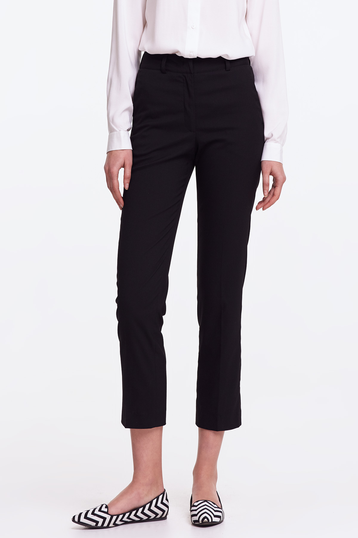 Short black trousers, photo 2