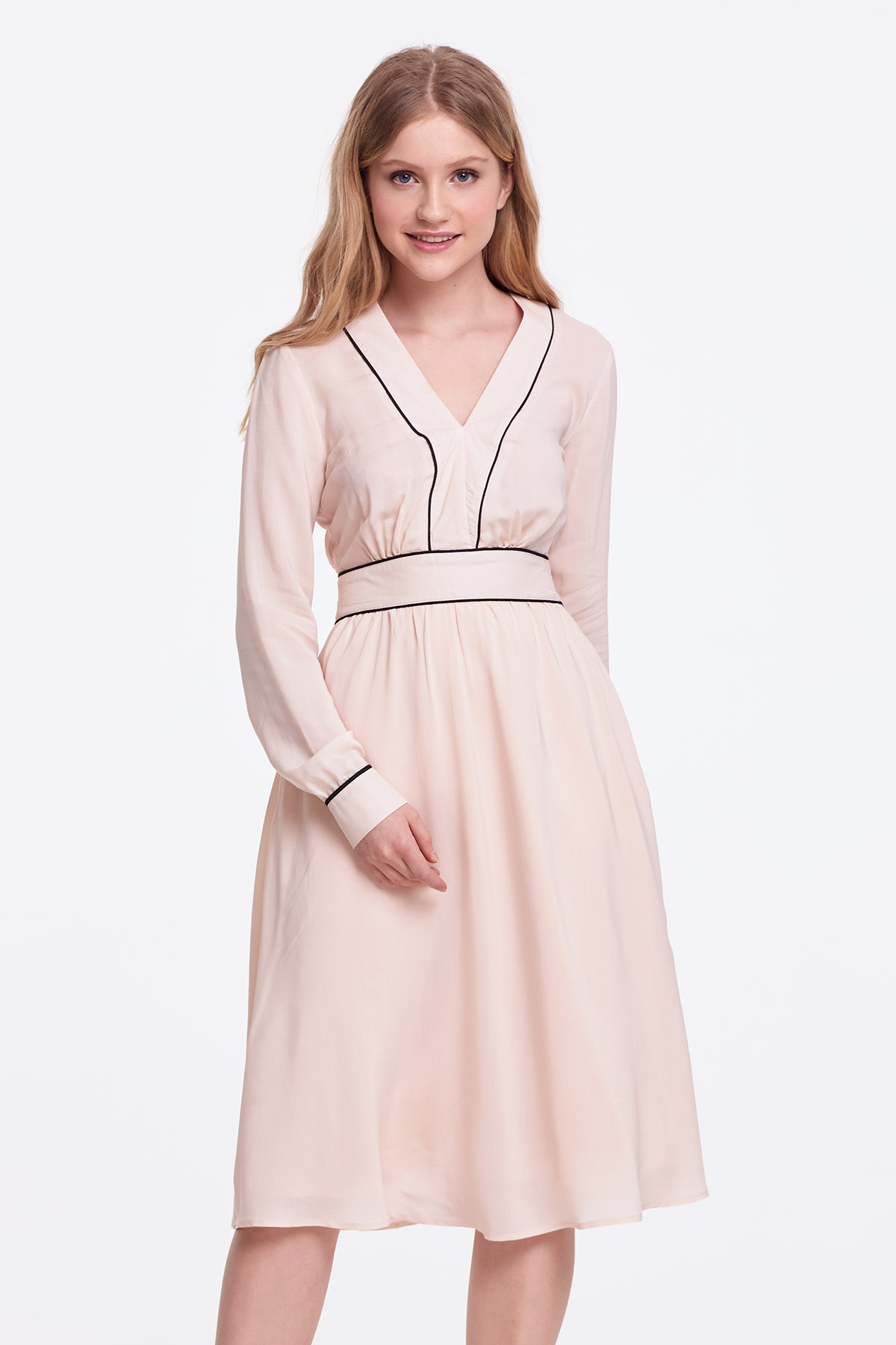 V-neck beige dress with a piping, photo 1