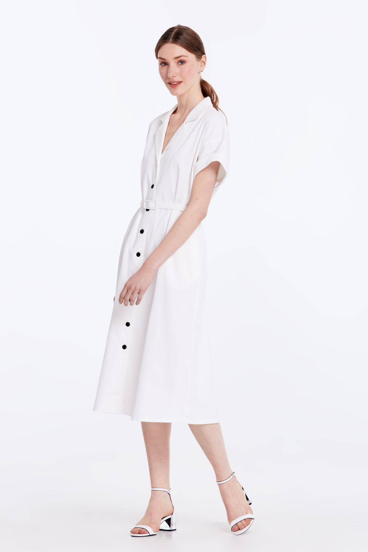 White dress with buttons and a belt , photo 3