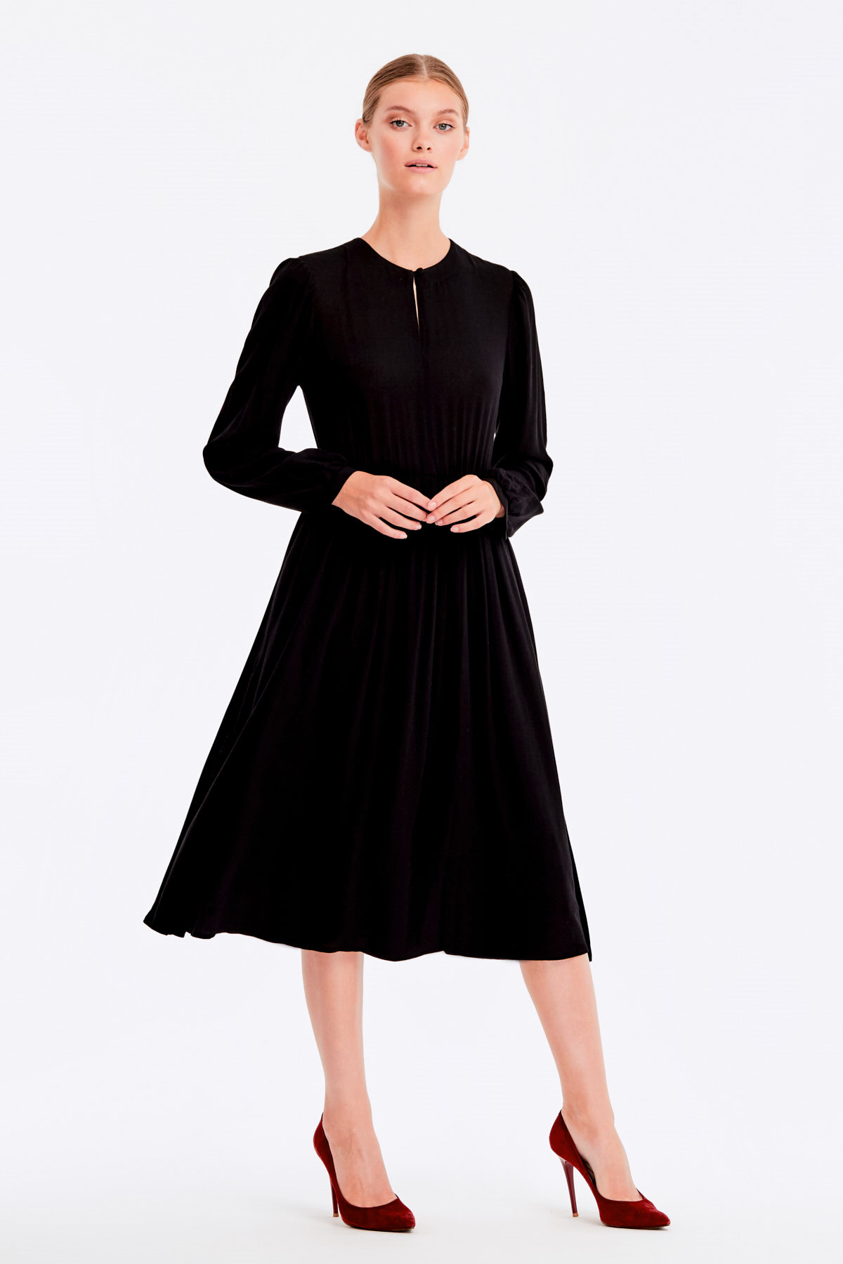 Чорна сукня з вирізом у вигляді краплі, фото 6
