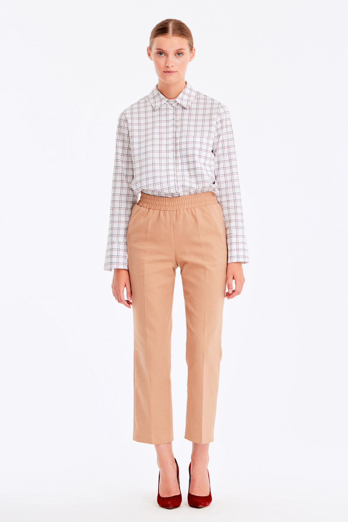Beige trousers with an elastic waistband, photo 3