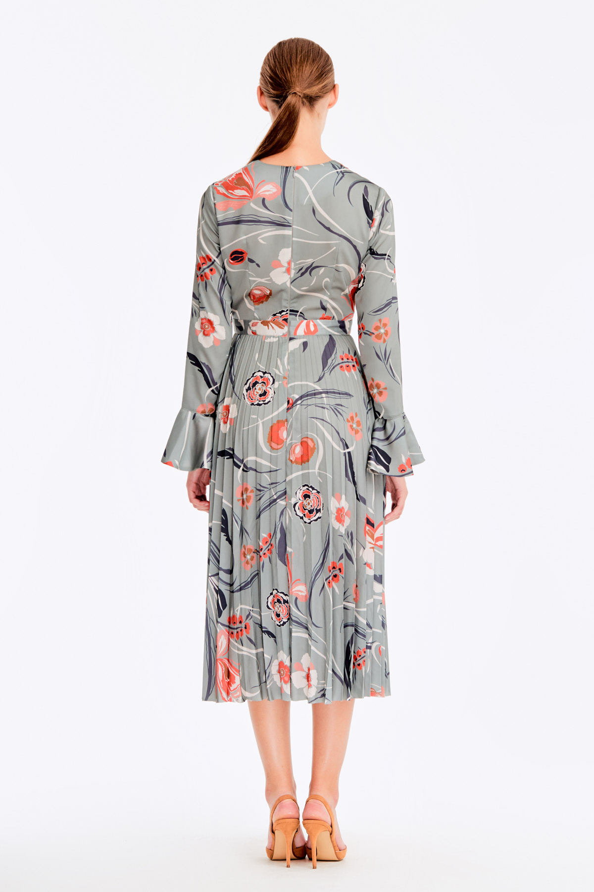 Grey dress with a floral print and a pleated skirt, photo 7