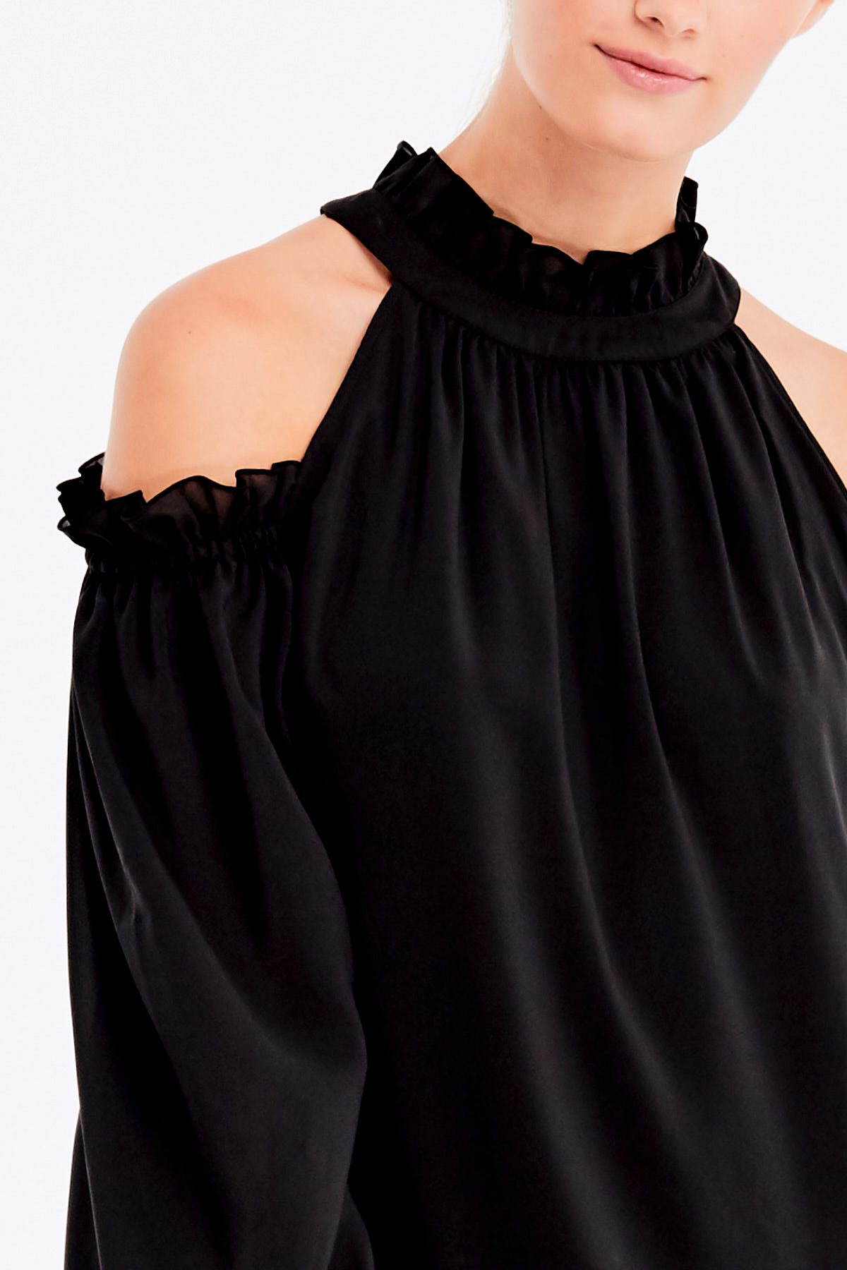 Open shoulder black chiffon dress, photo 3