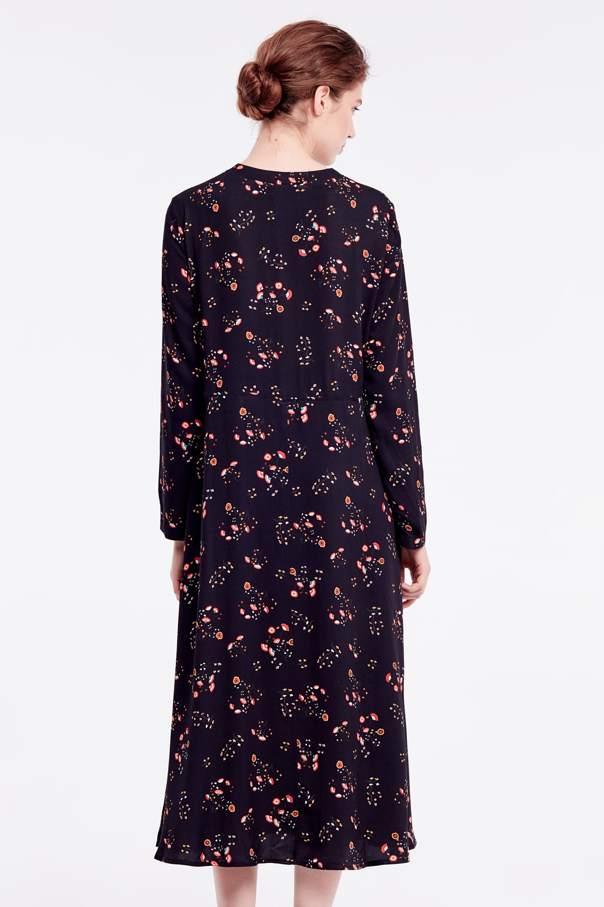 Midi black floral dress with a bow , photo 6