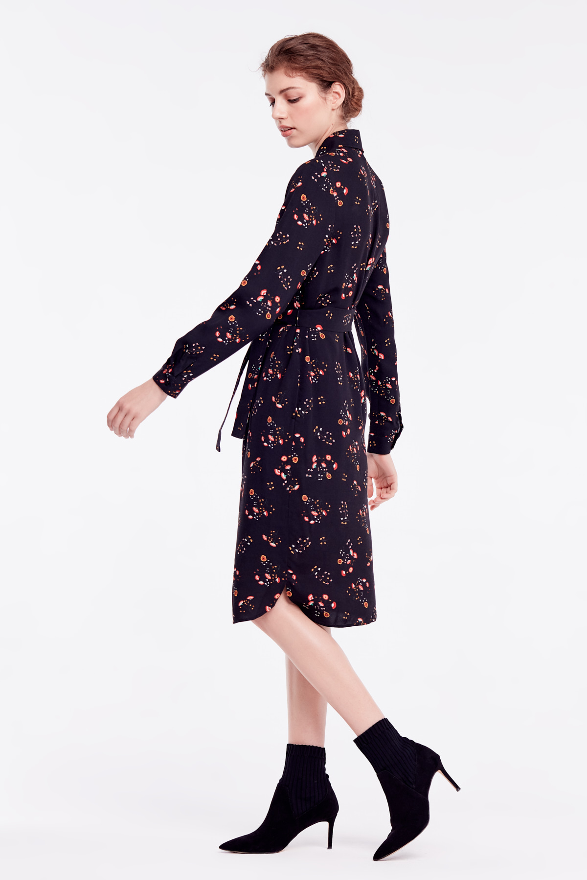 Black floral dress with a concealed placket, photo 4