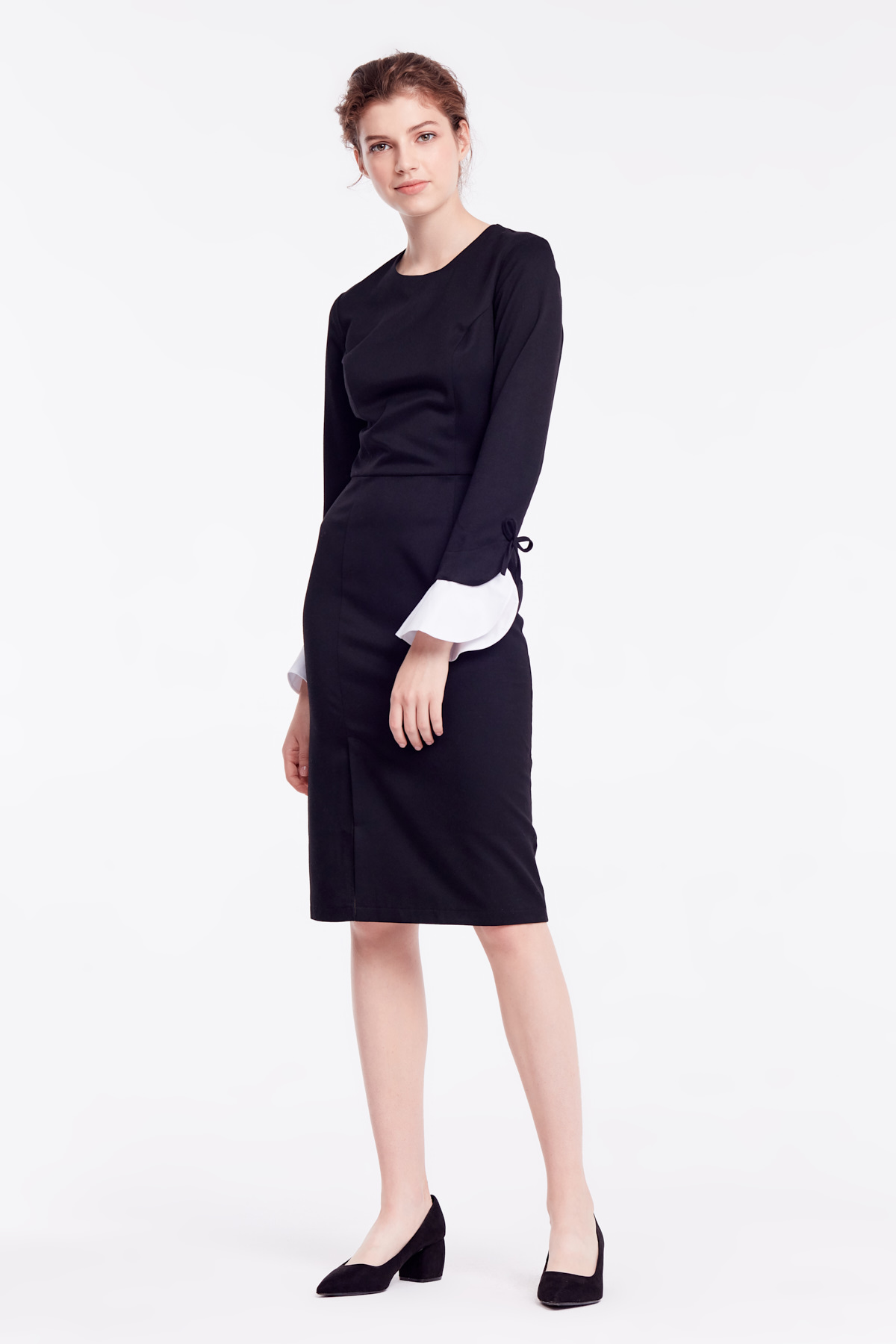 Black column dress with white cuffs on sleeves, photo 2