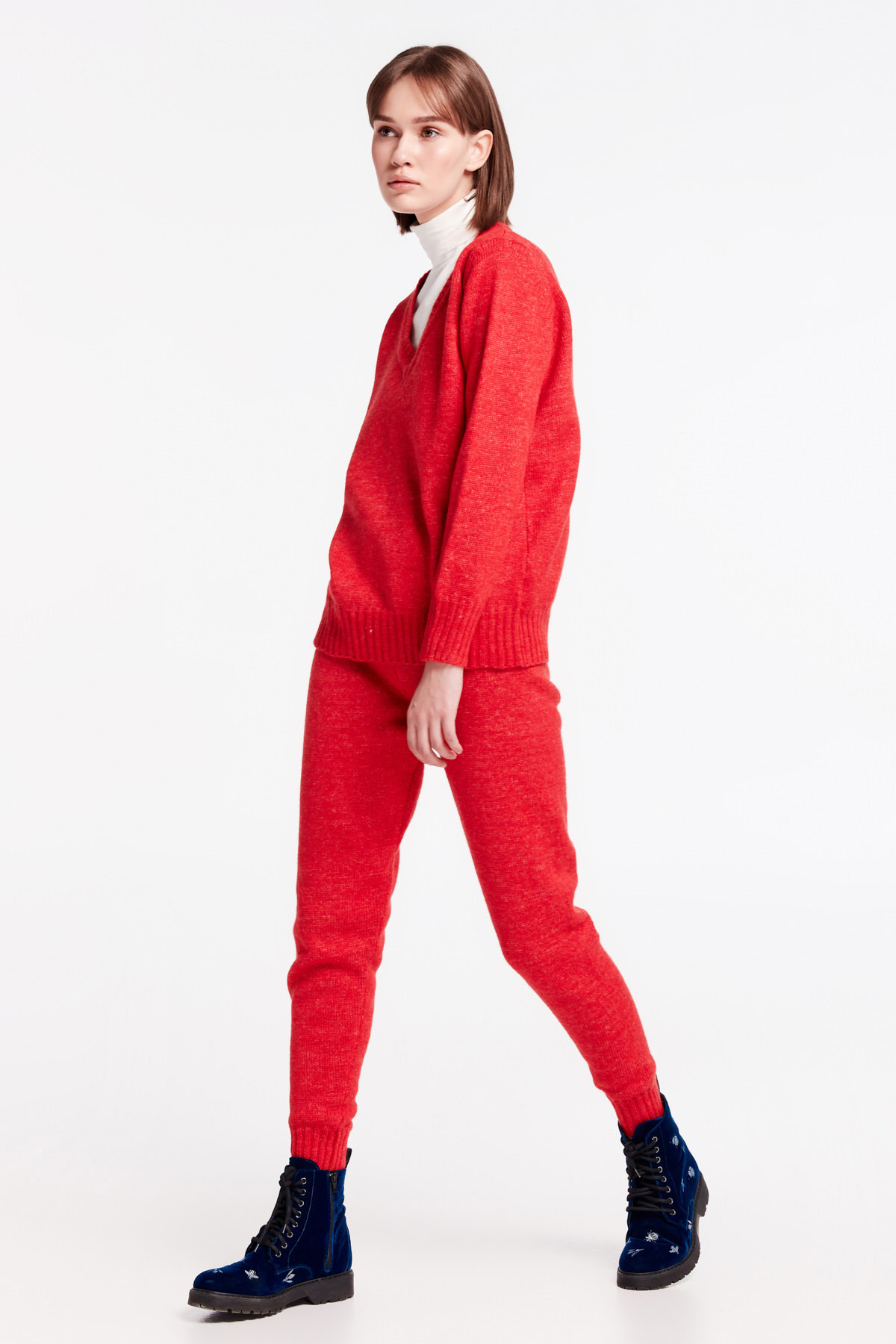 Красный свитер с V-образным вырезом, фото 3