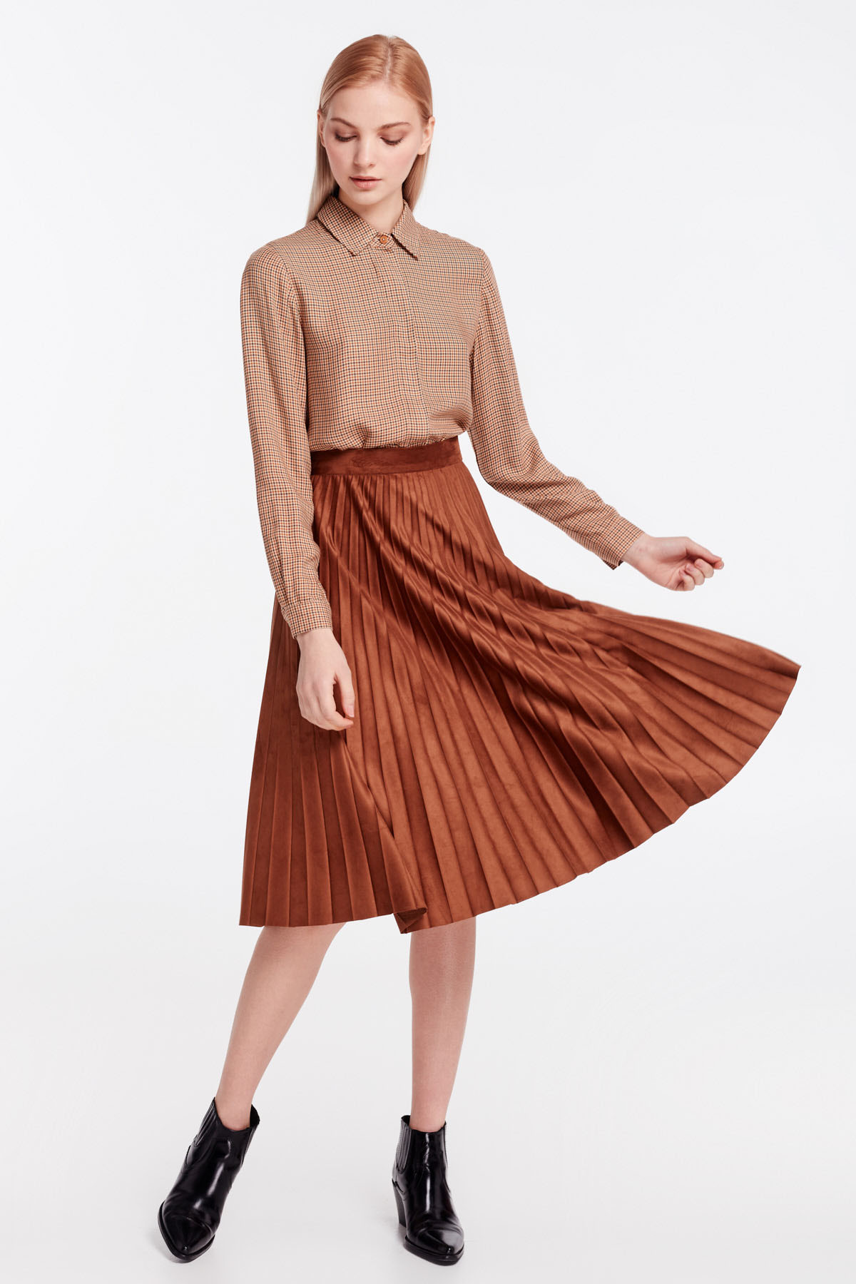 Brown suede pleated skirt, photo 3