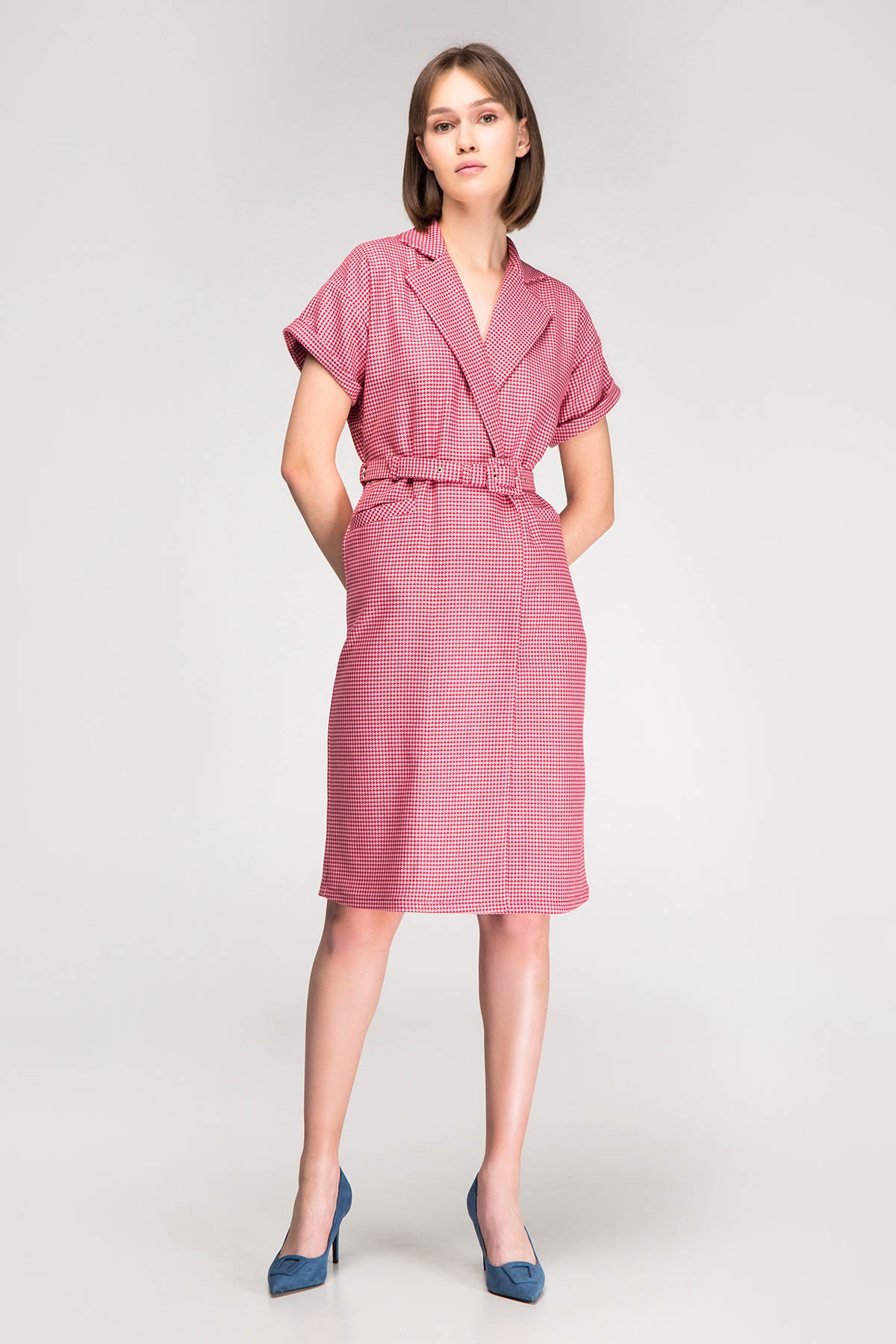 Pink-red houndstooth wrap dress with a waist, photo 8
