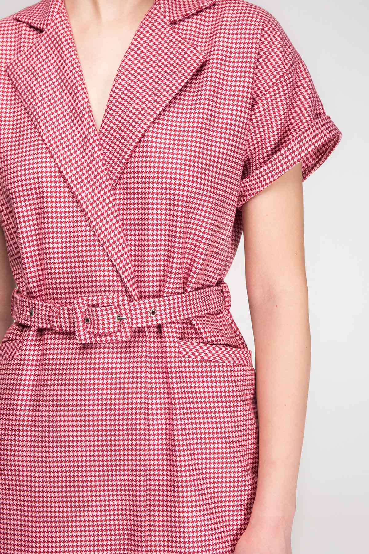 Pink-red houndstooth wrap dress with a waist, photo 11
