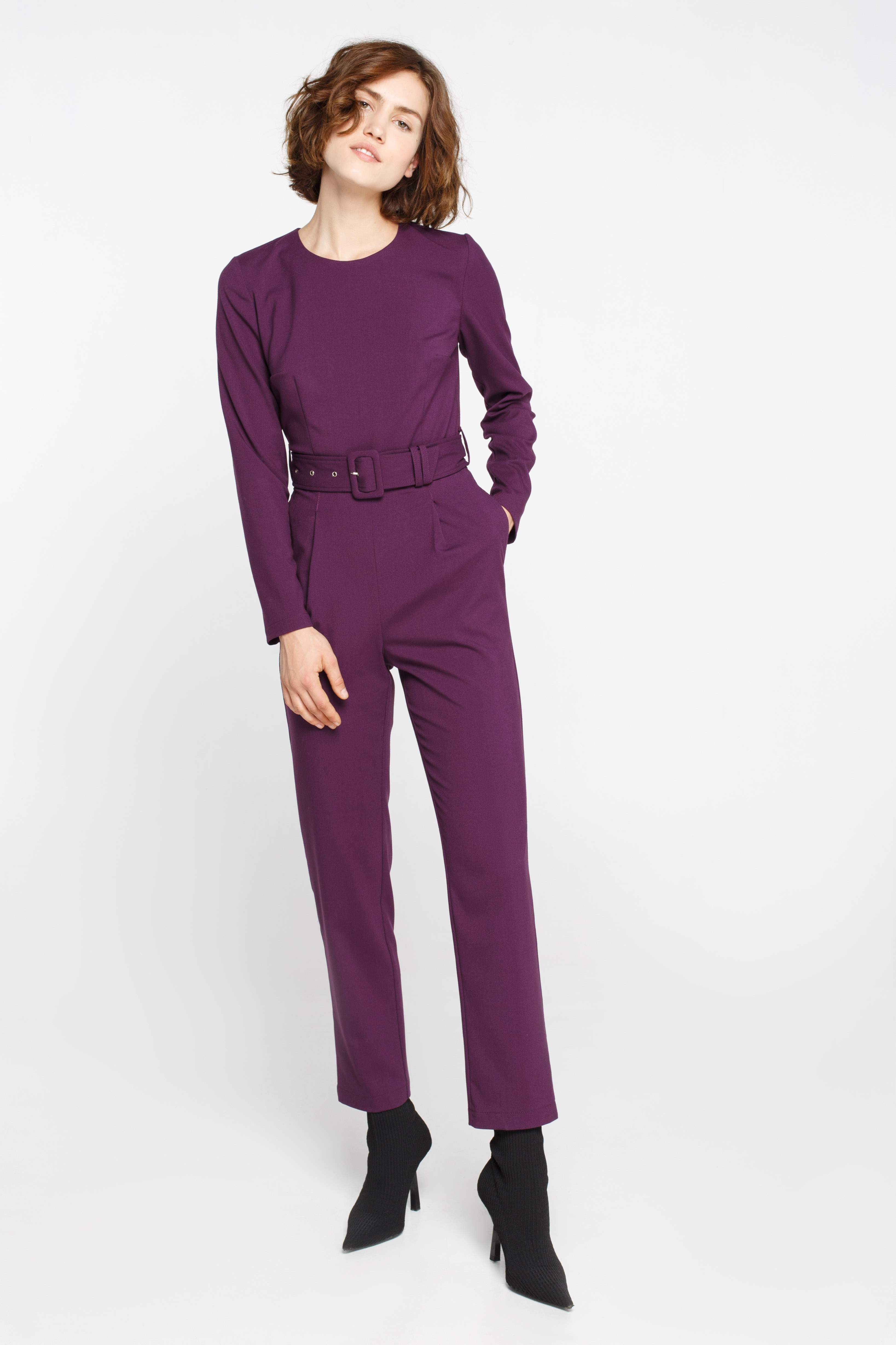 Purple jumpsuit with long sleeves and a belt, photo 4