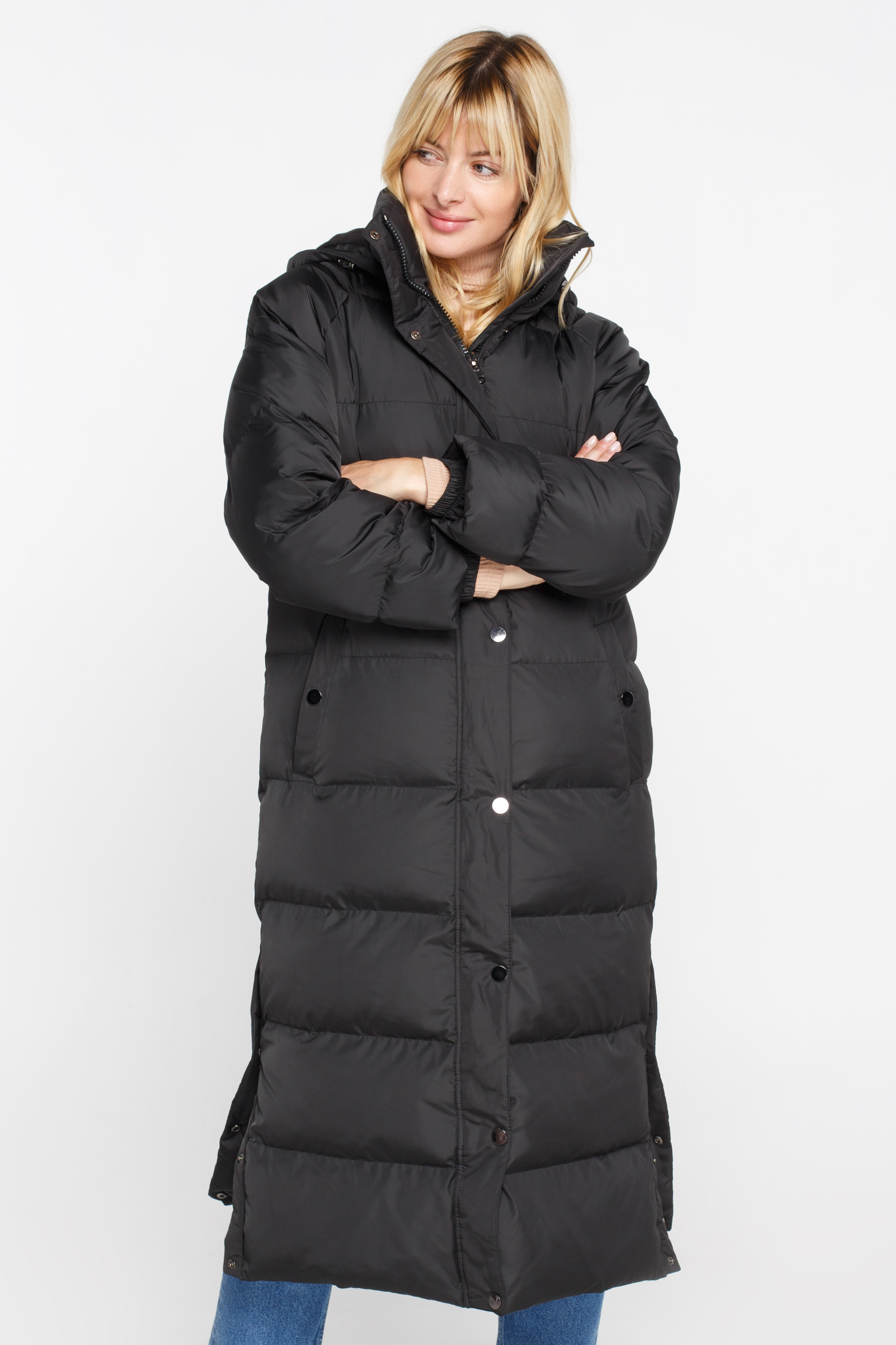 Midi black down jacket with hood, photo 1