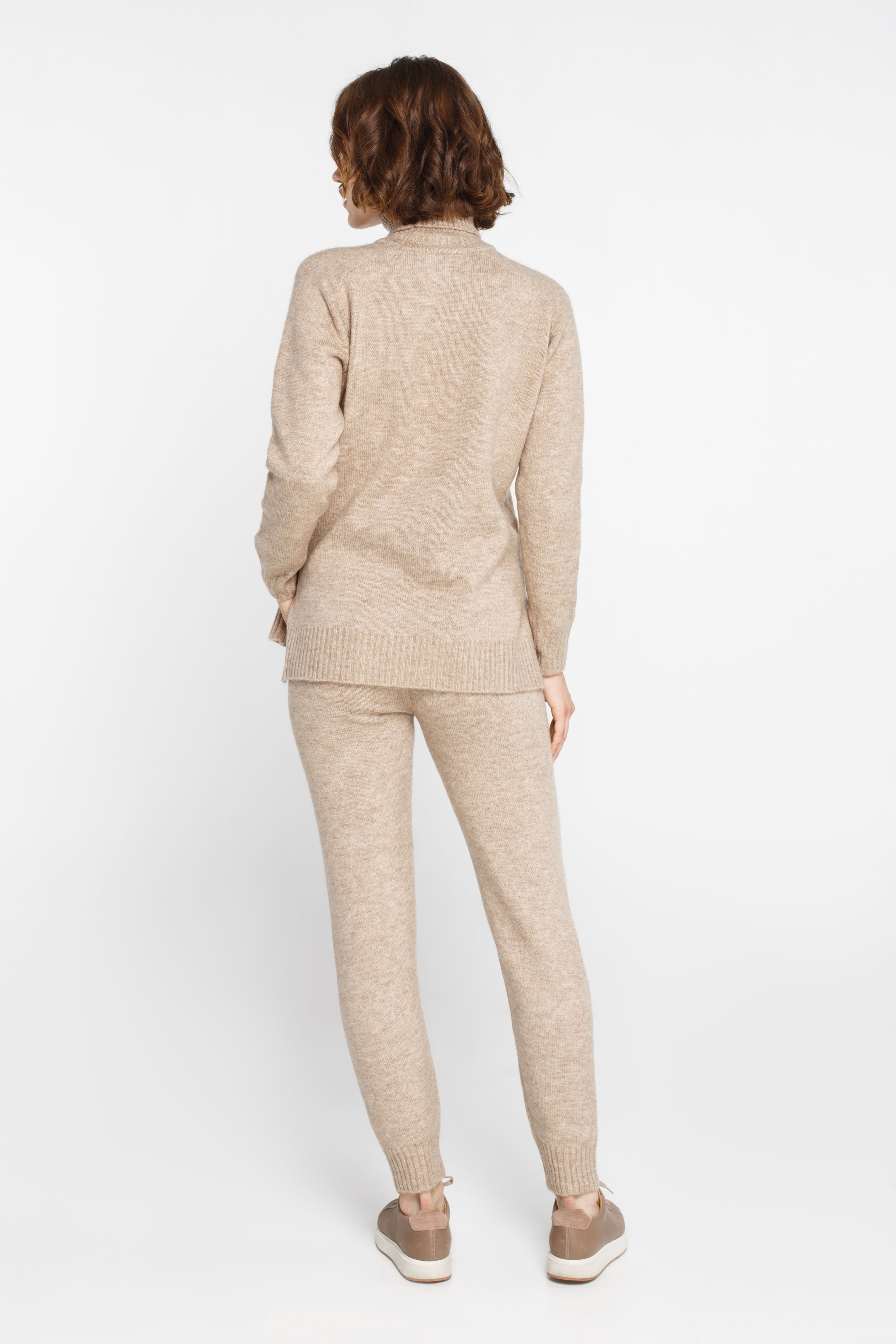 Knit beige jogging pants with wool, photo 5