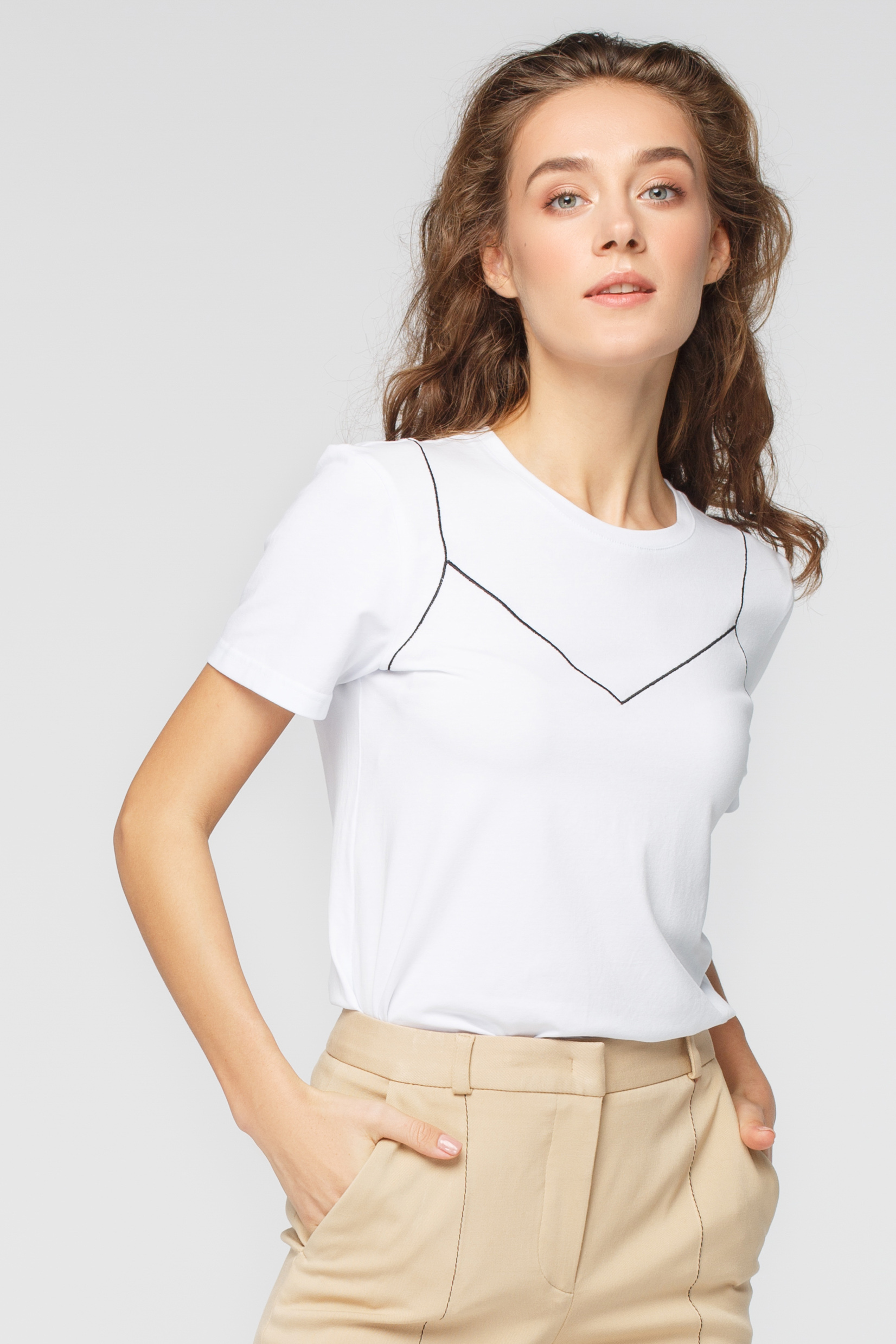 Біла футболка з декоративною відстрочкою FROLOV × MUST HAVE, фото 1
