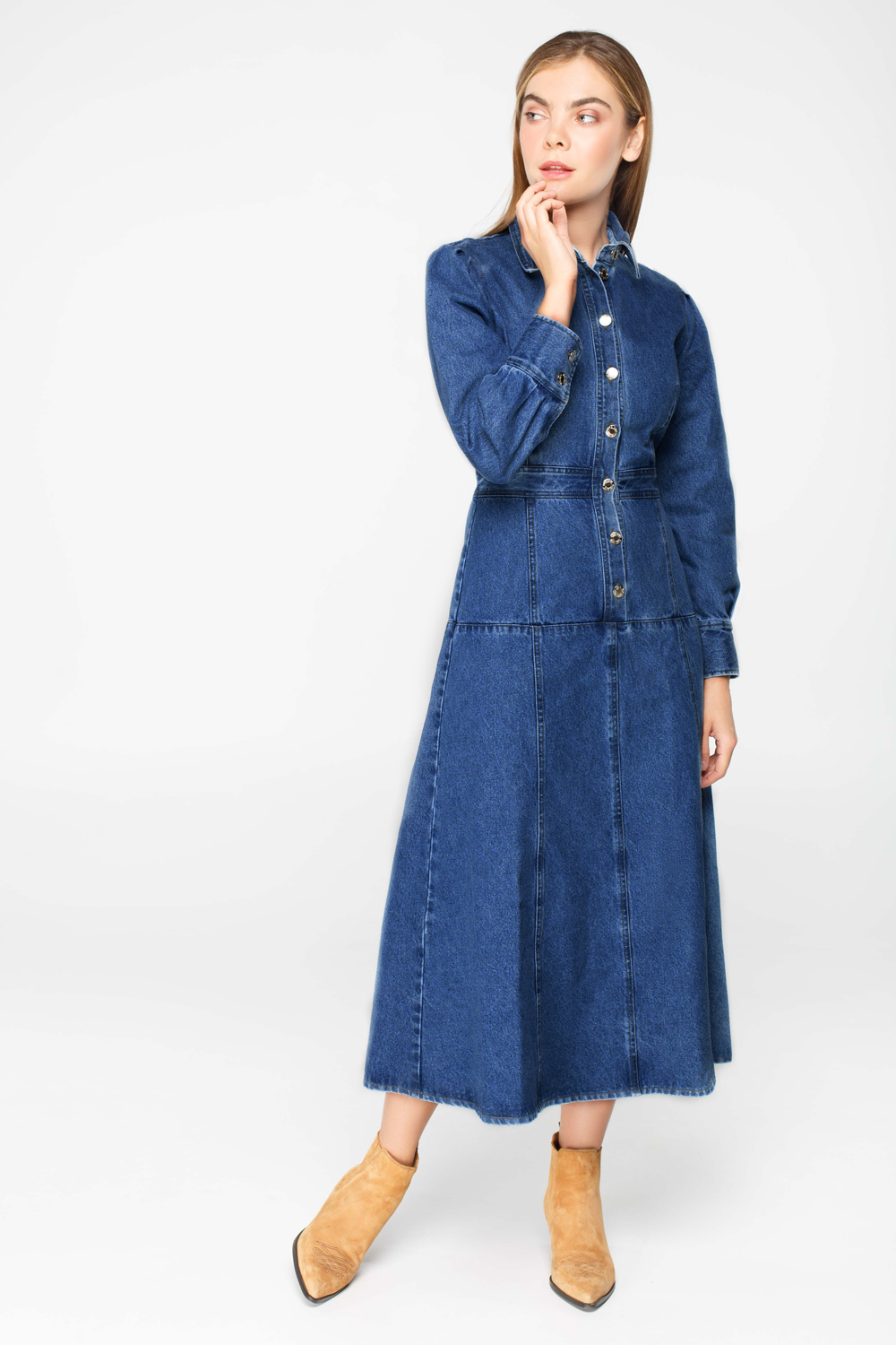 Blue denim buttoned midi dress with long sleeves , photo 2