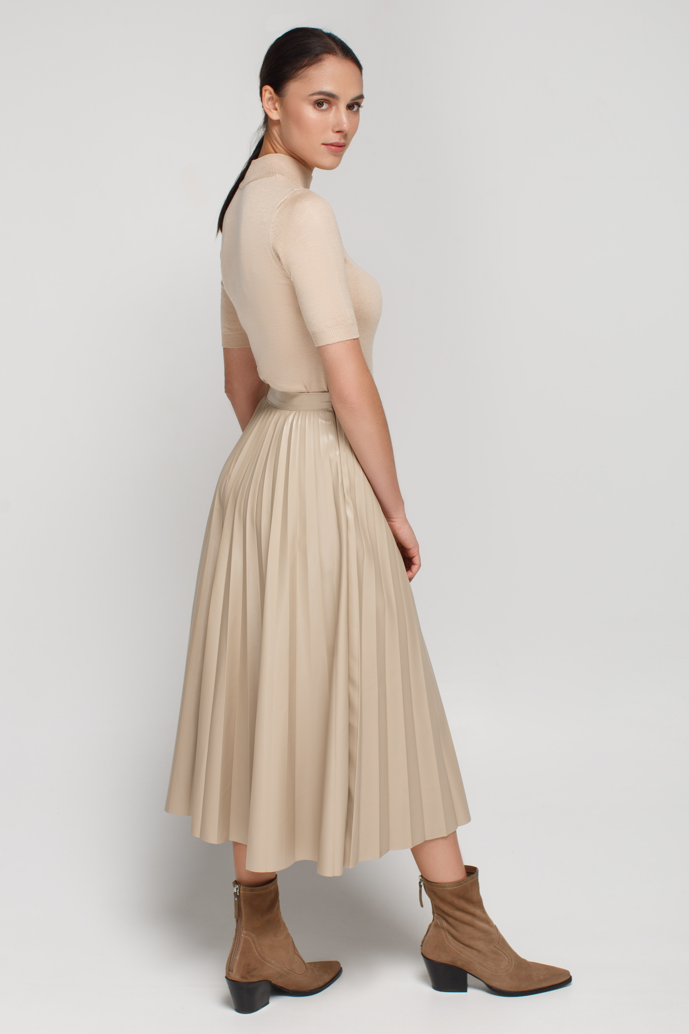 Faux leather beige pleated midi skirt, photo 3
