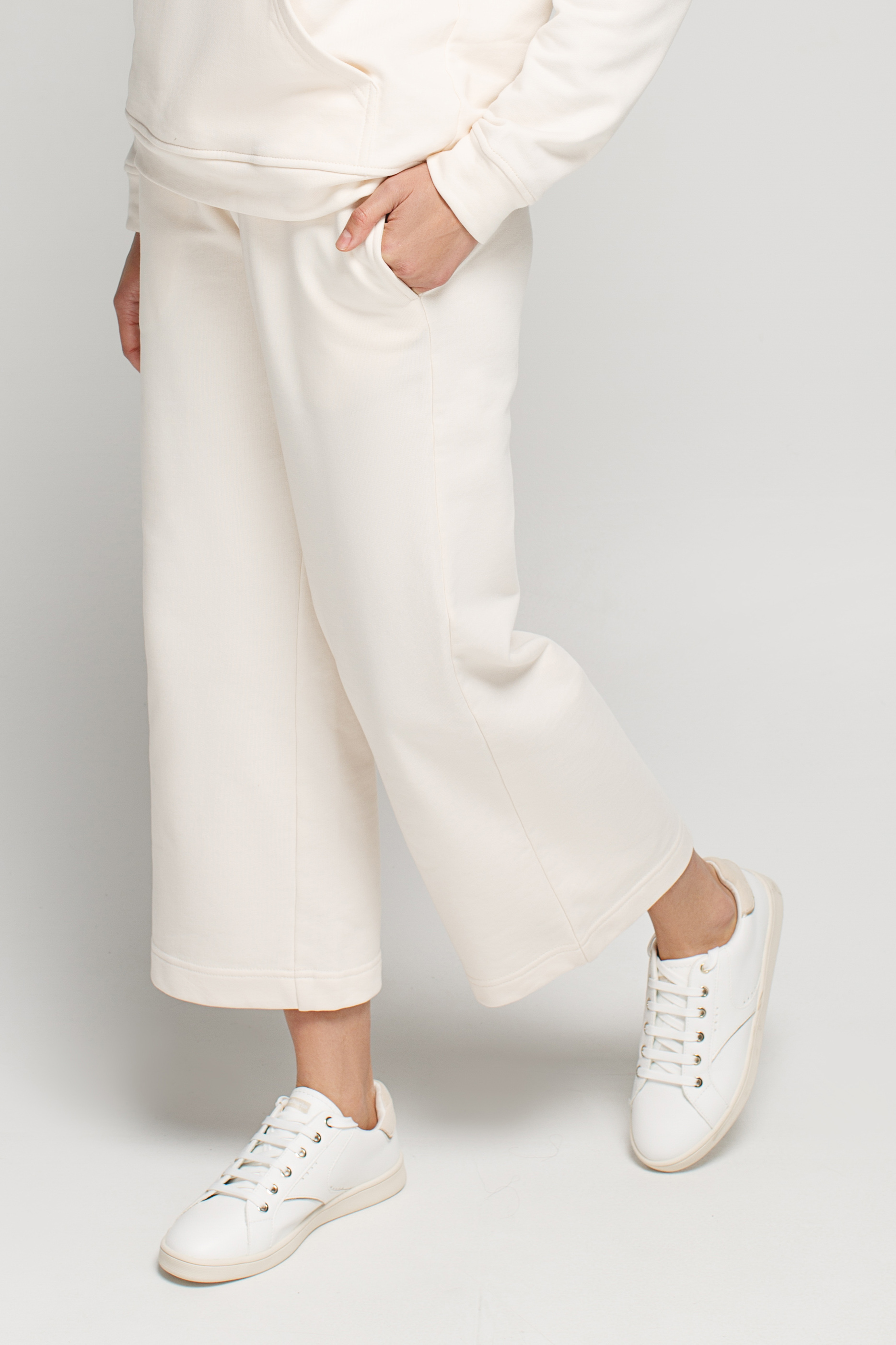 Milky white knit culottes with pockets , photo 2