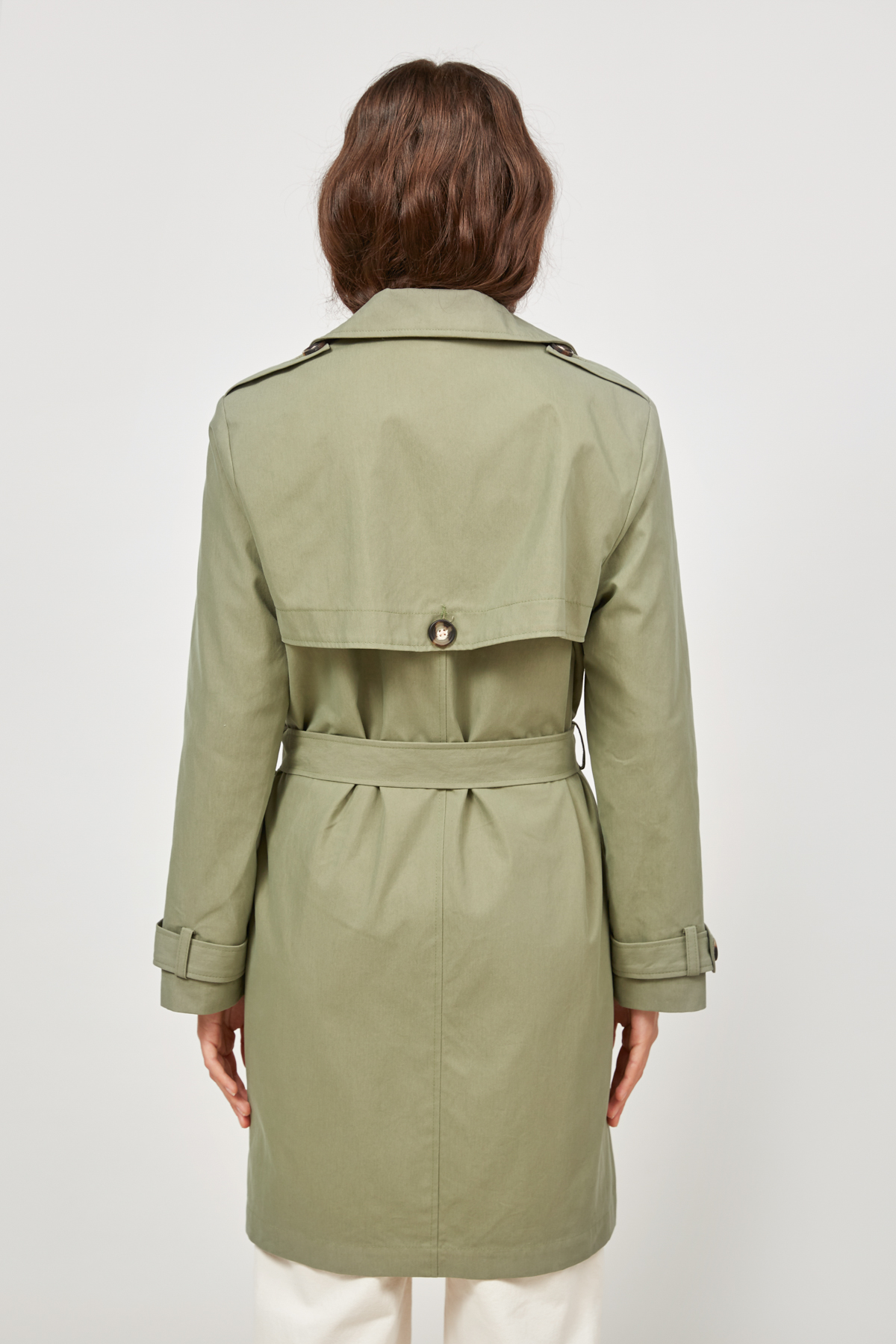 Khaki trench coat above the knee with horn buttons, photo 4
