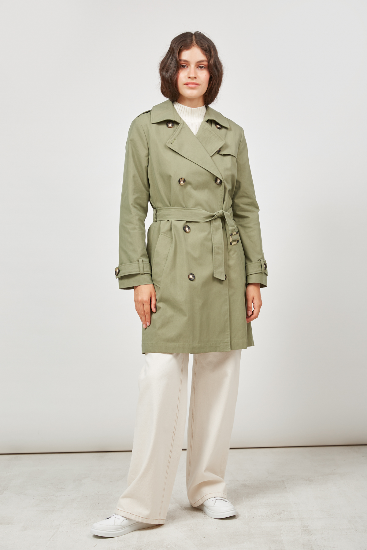 Khaki trench coat above the knee with horn buttons, photo 5