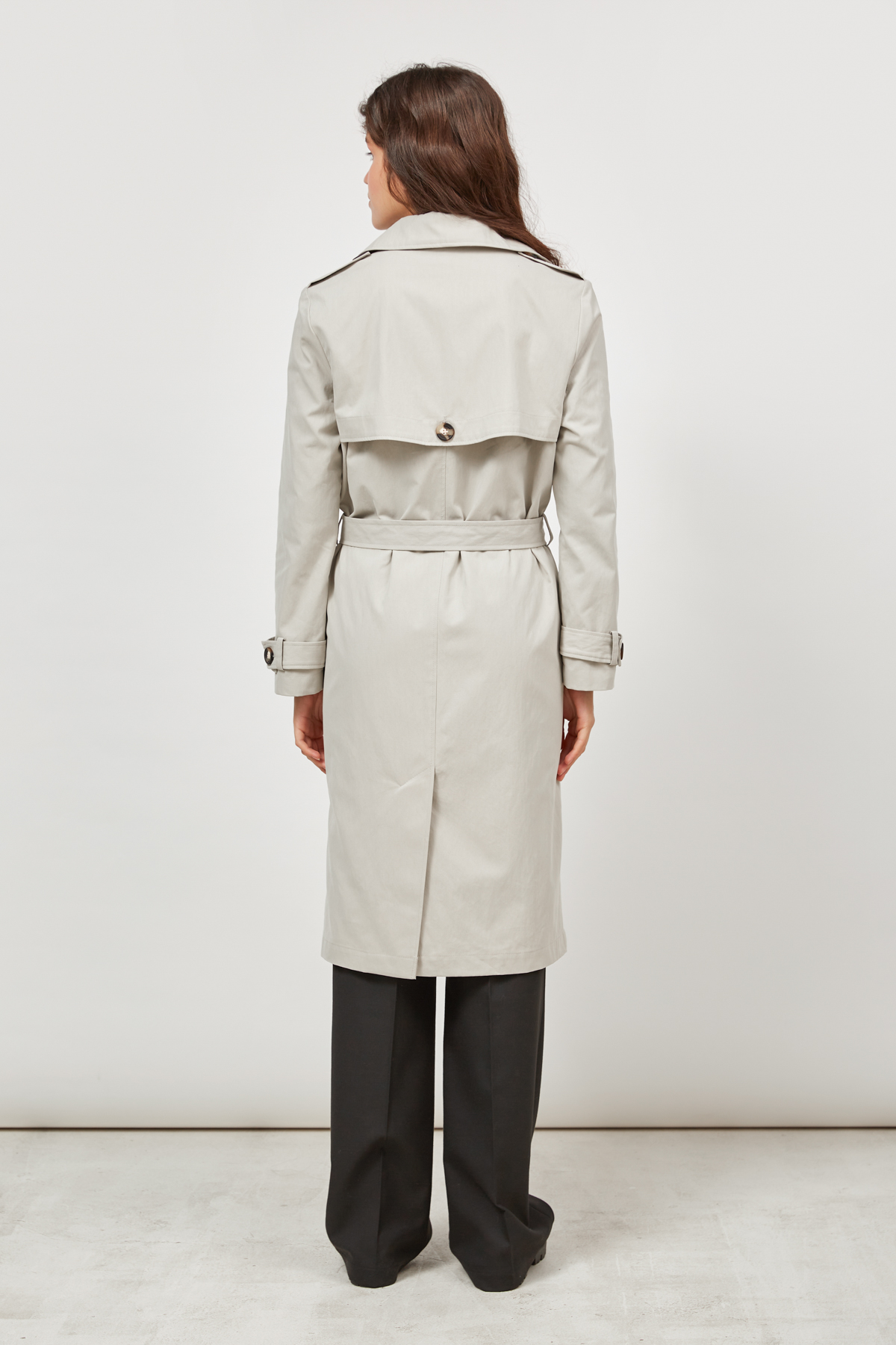 Grey trench coat below the knee with horn buttons , photo 5