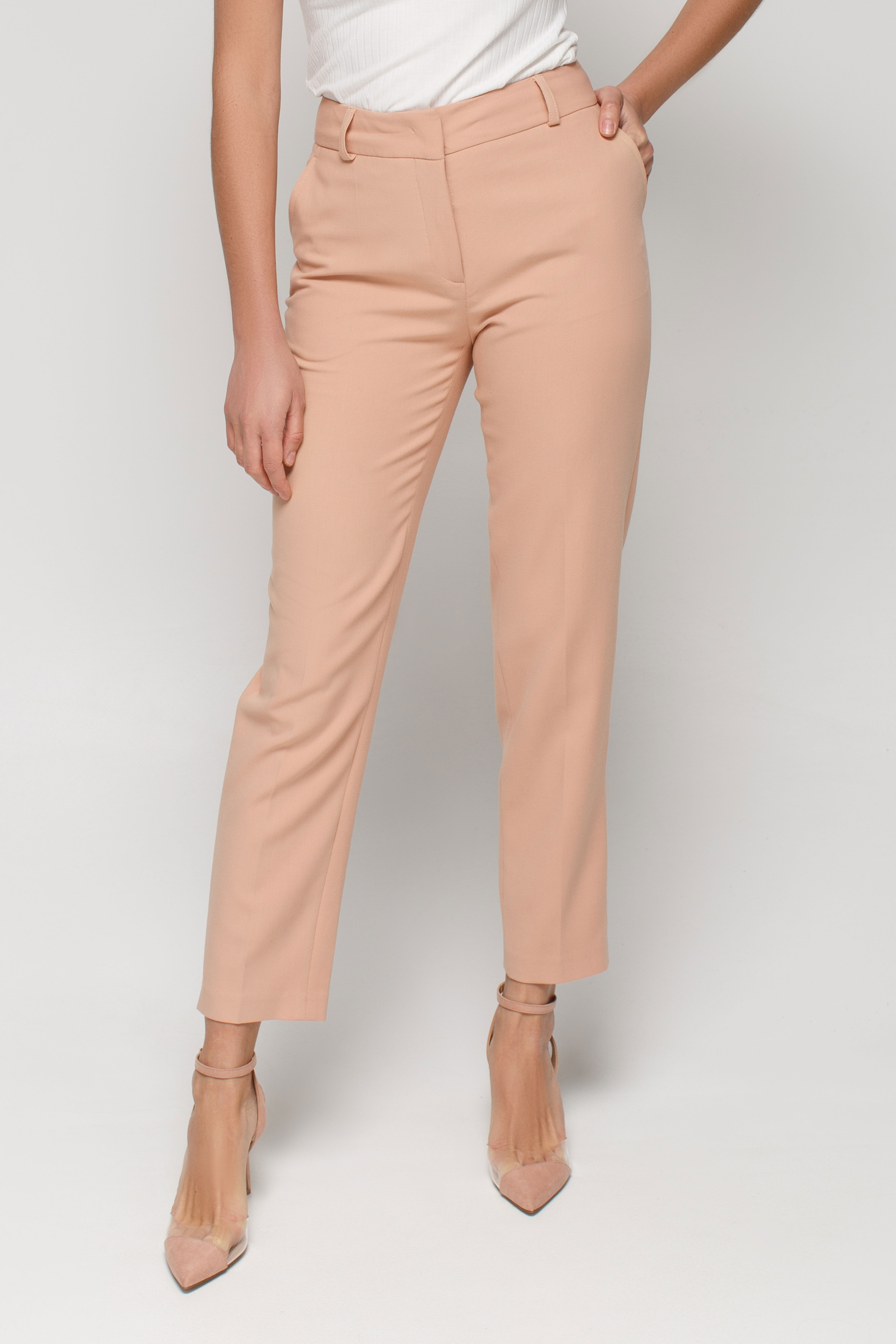 Beige trousers tapered to the bottom, photo 2