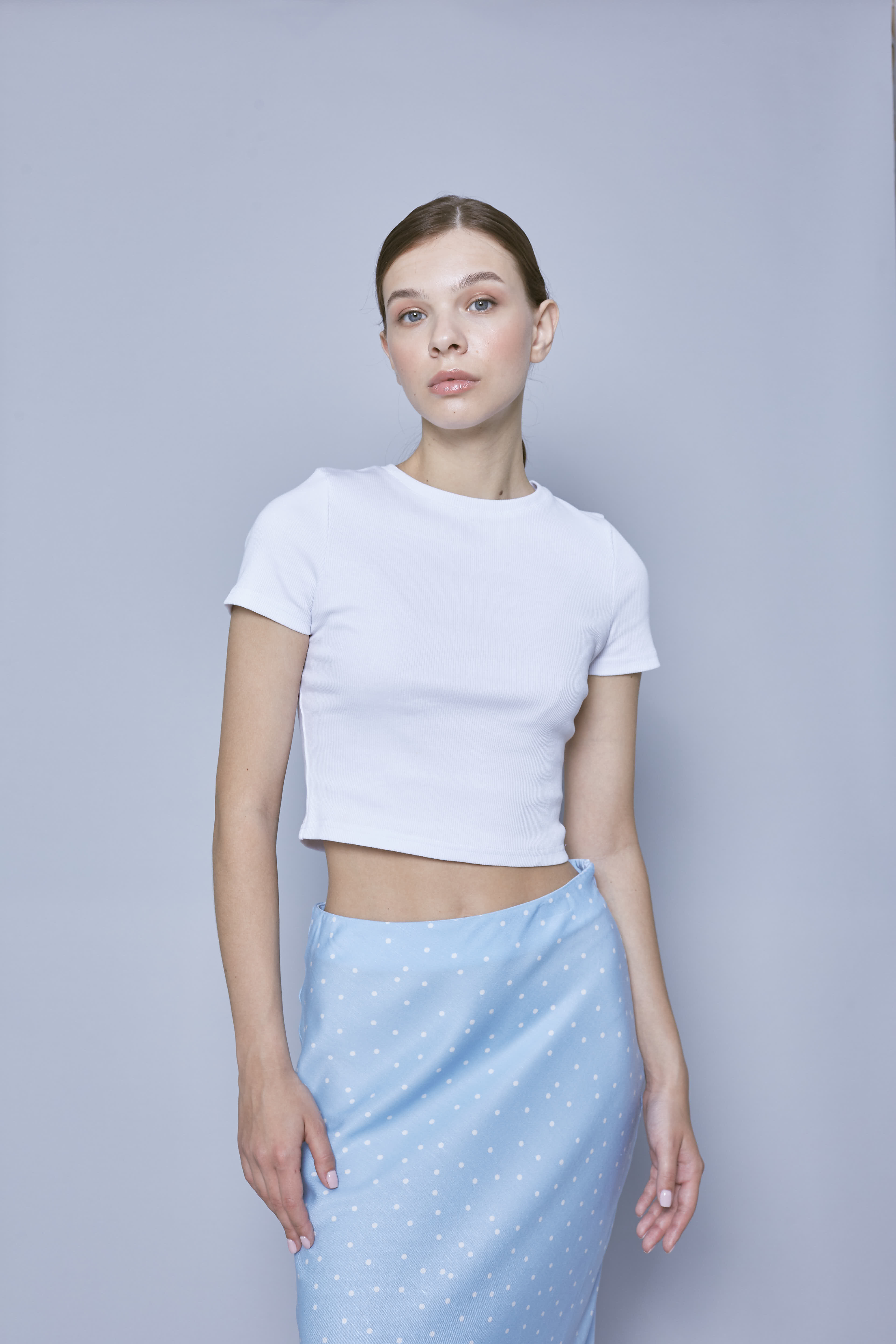 White cropped knit top, photo 1