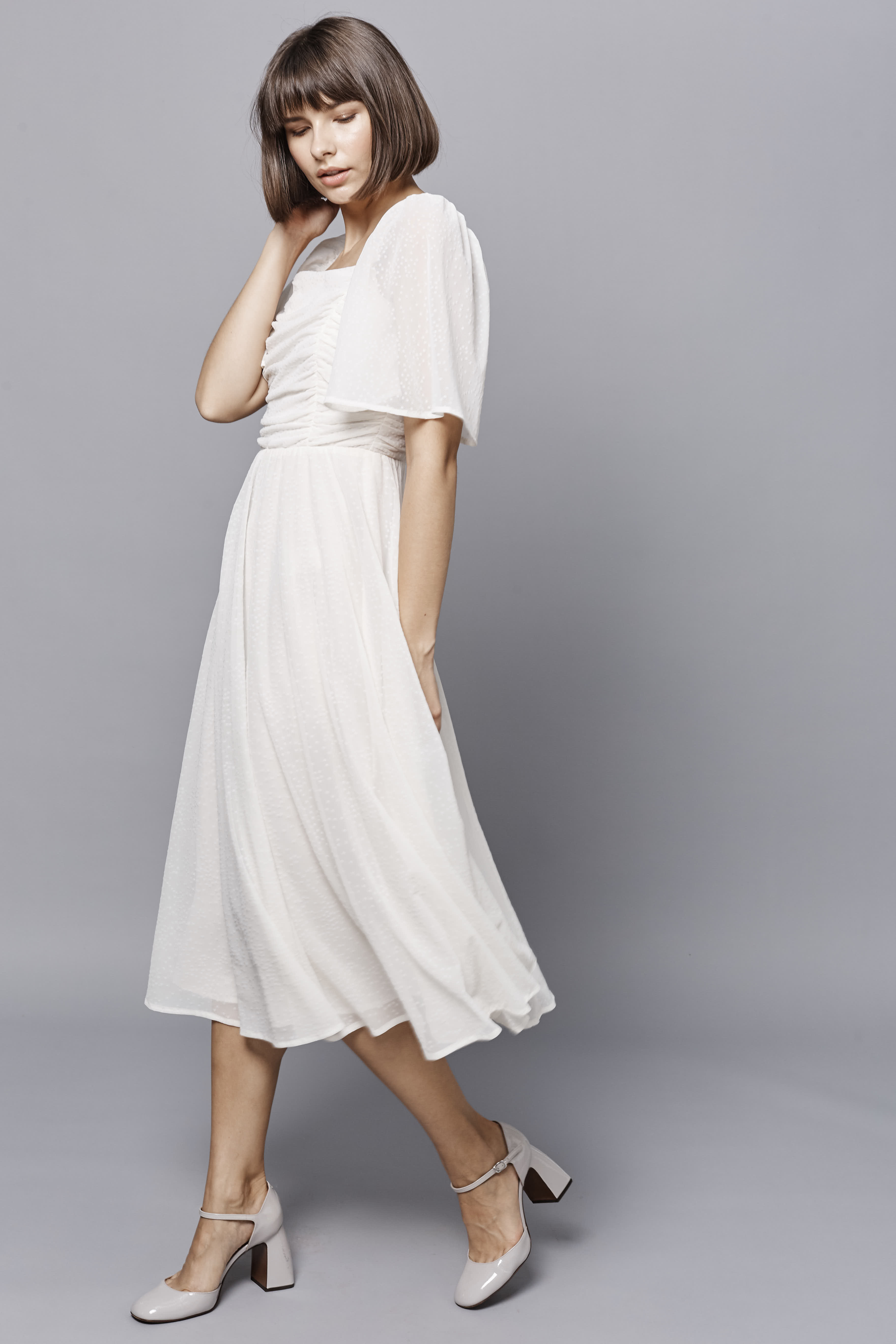 Ecru midi dress with flared sleeves , photo 1