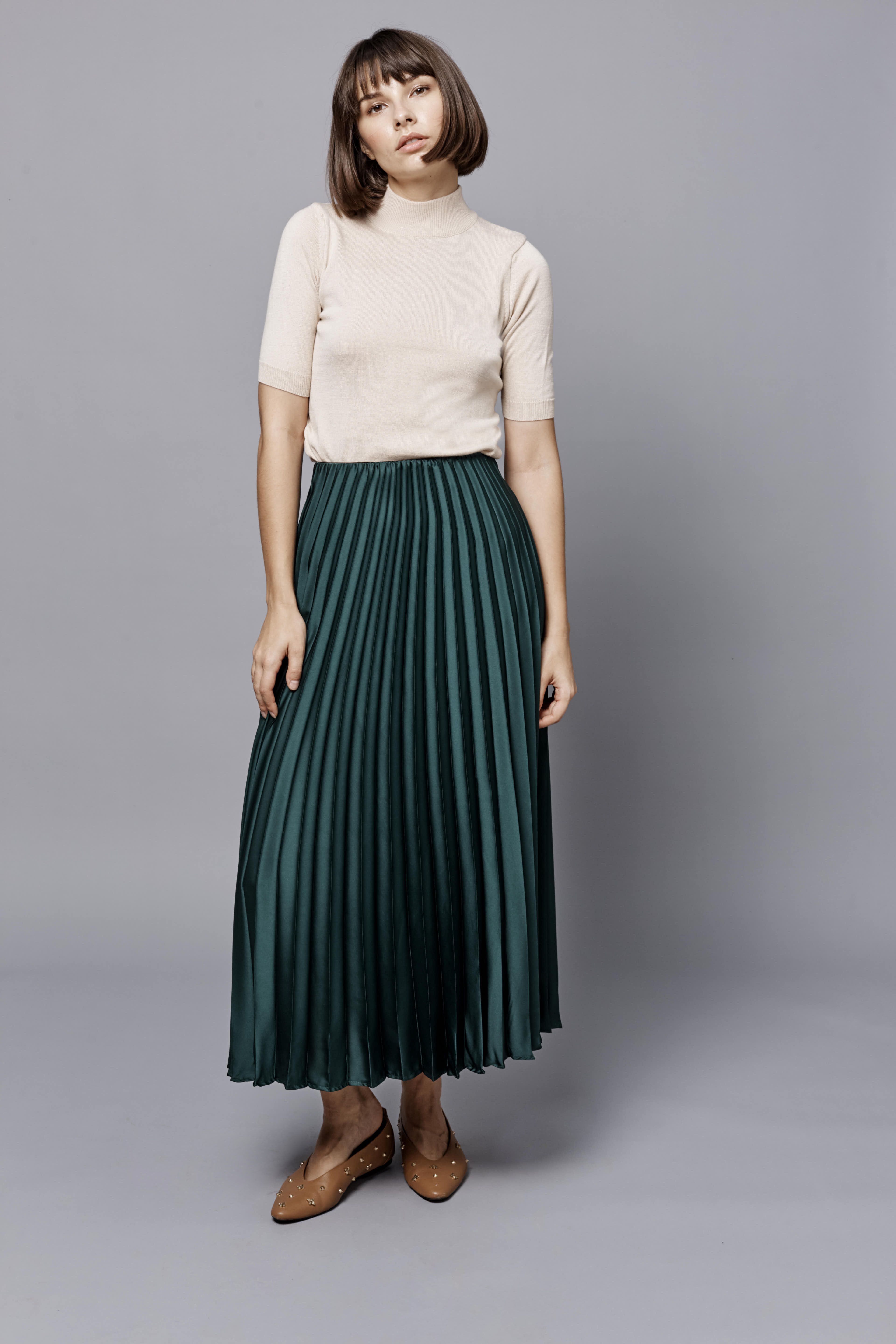 Green pleated midi skirt , photo 1