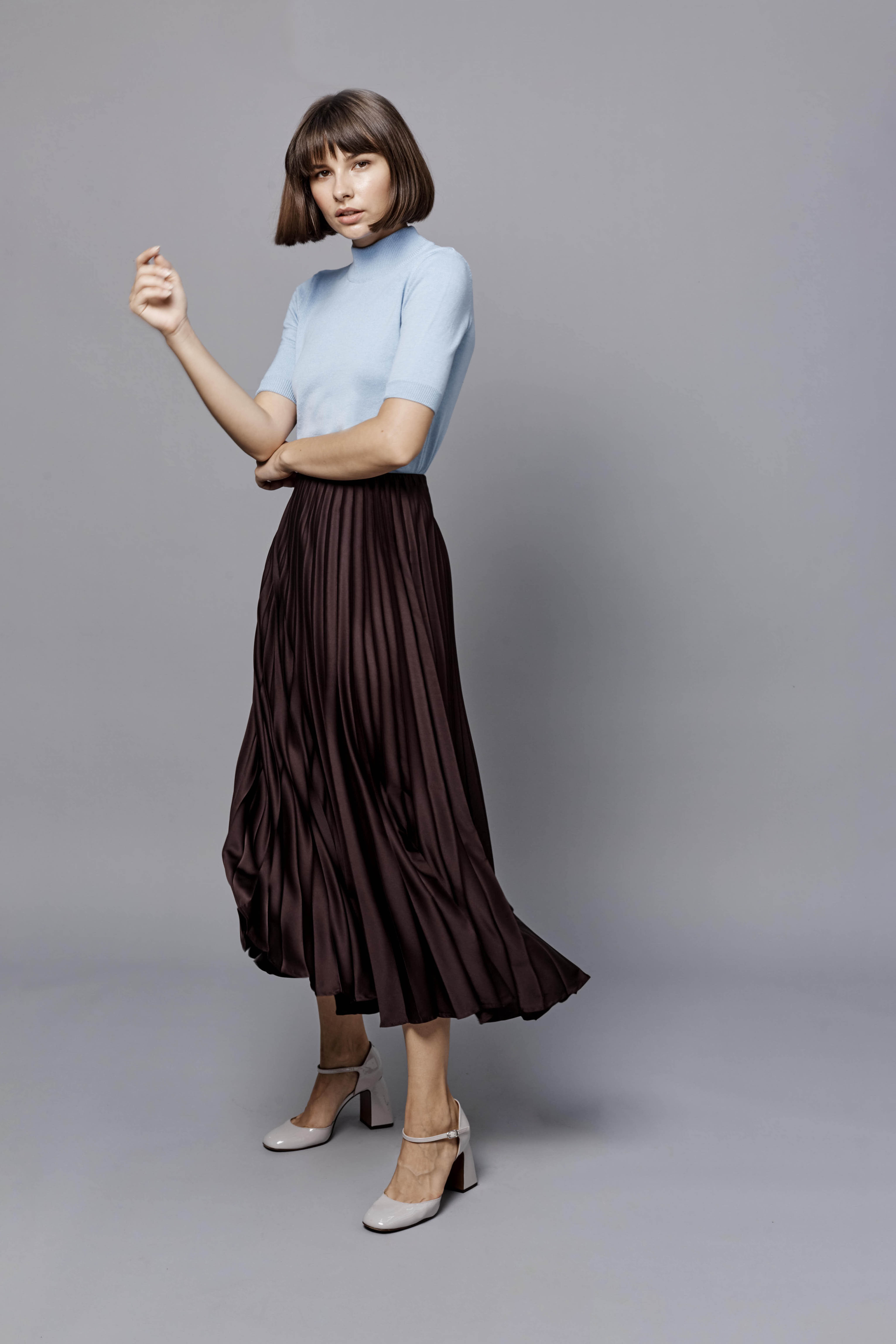 Dark brown pleated midi skirt , photo 1