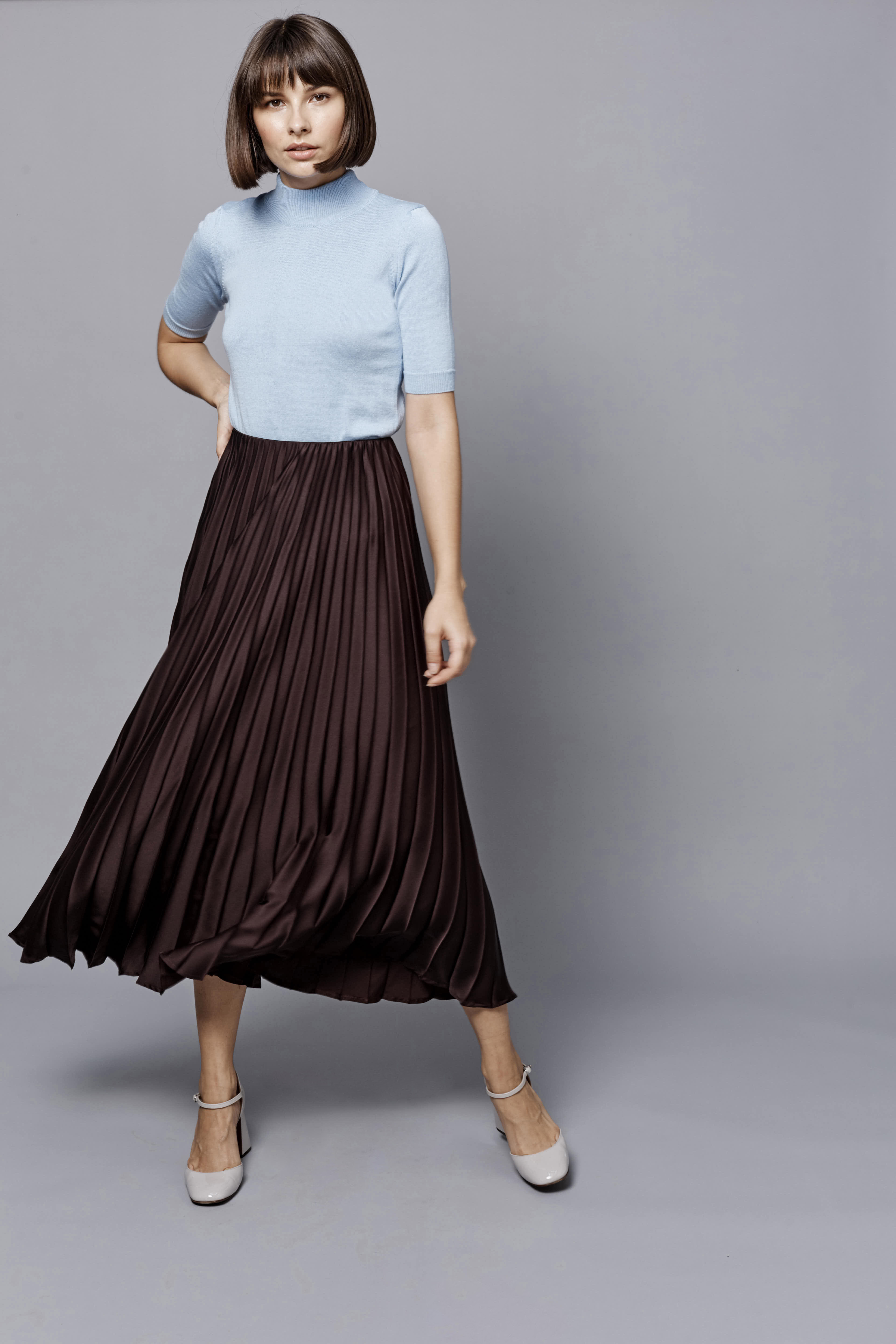 Dark brown pleated midi skirt , photo 2