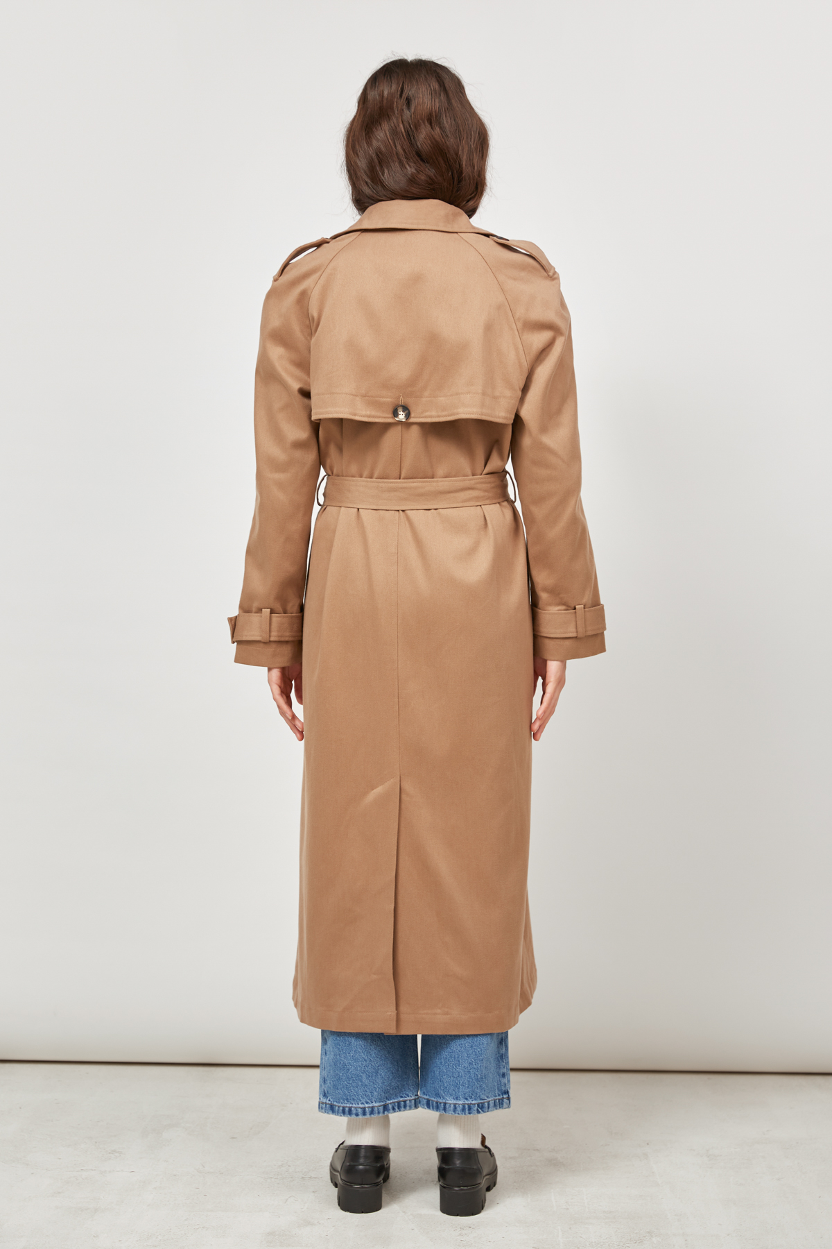 Dark beige midi trench coat with horn buttons , photo 5