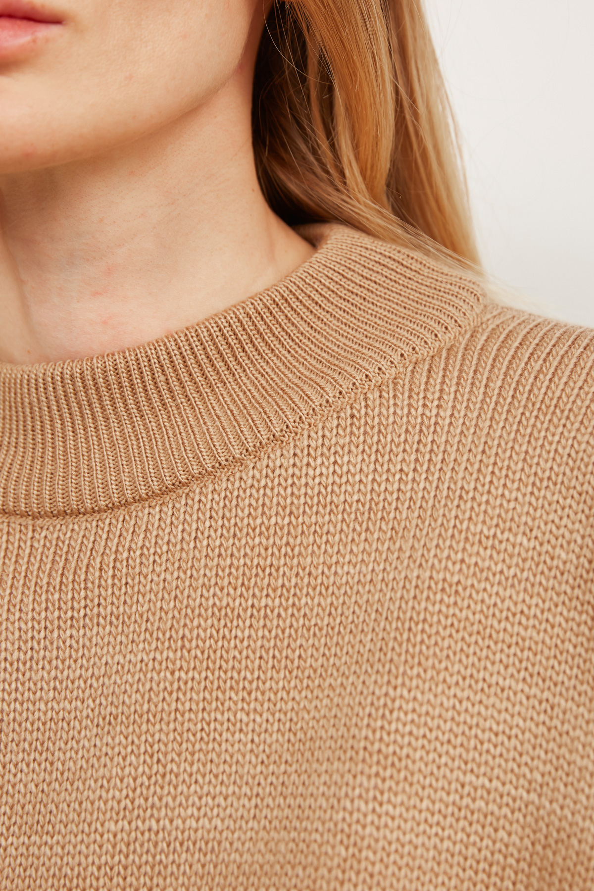 Beige knit sweater, photo 2