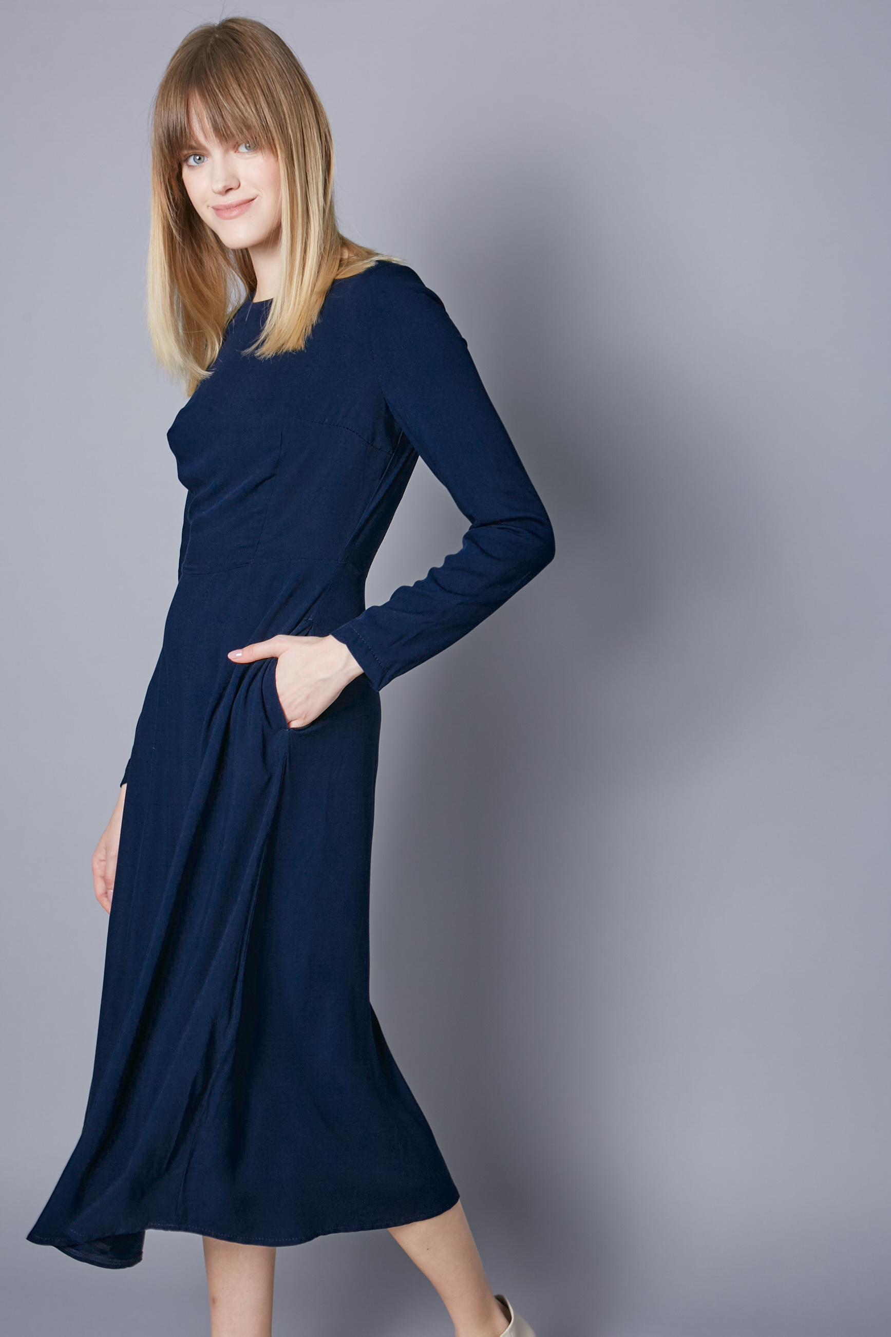 Синя сукня міді з довгими рукавами, фото 1
