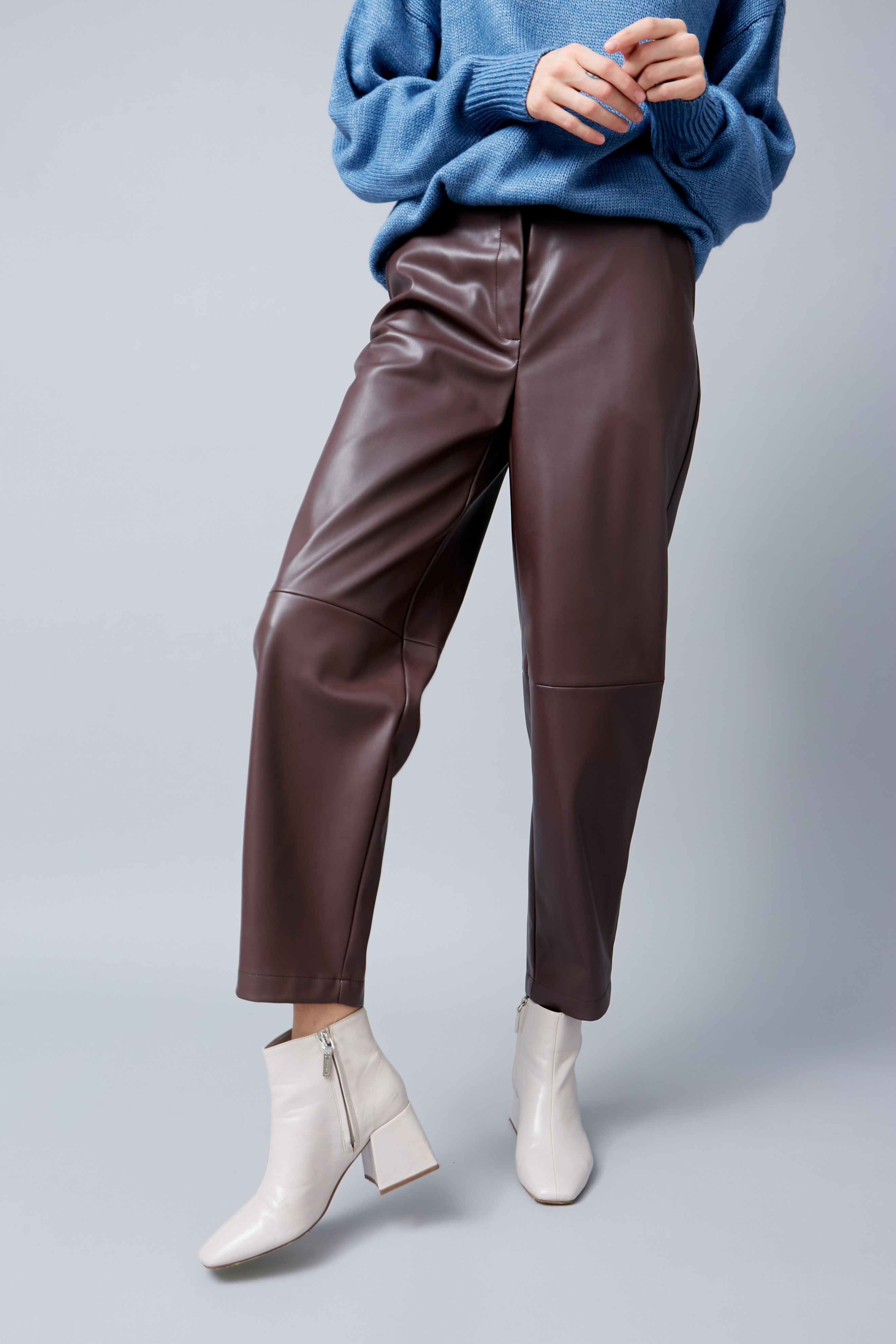 Brown faux leather trousers, photo 4