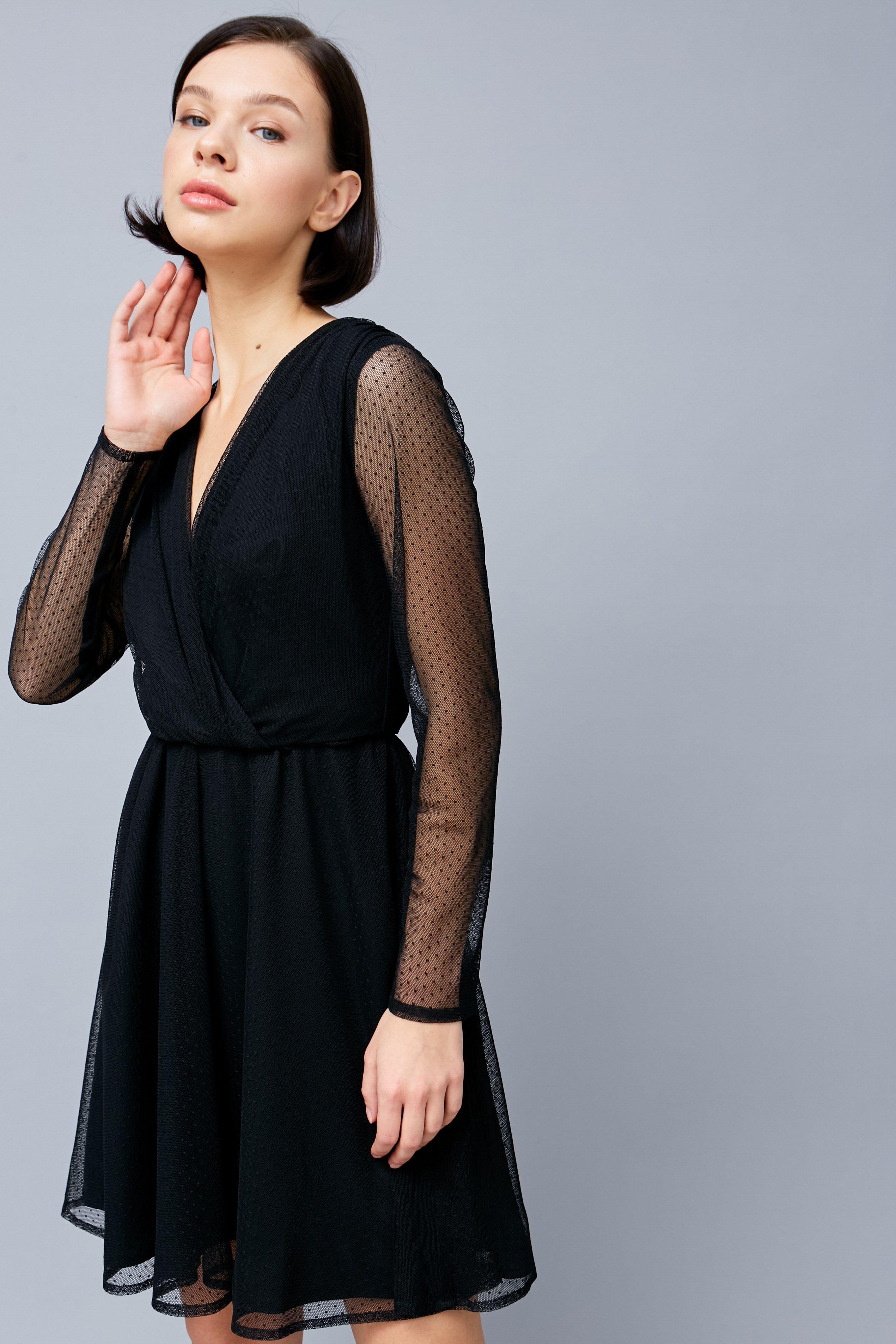 Коротка чорна сукня з сітки в точку з V-подібним вирізом, фото 1