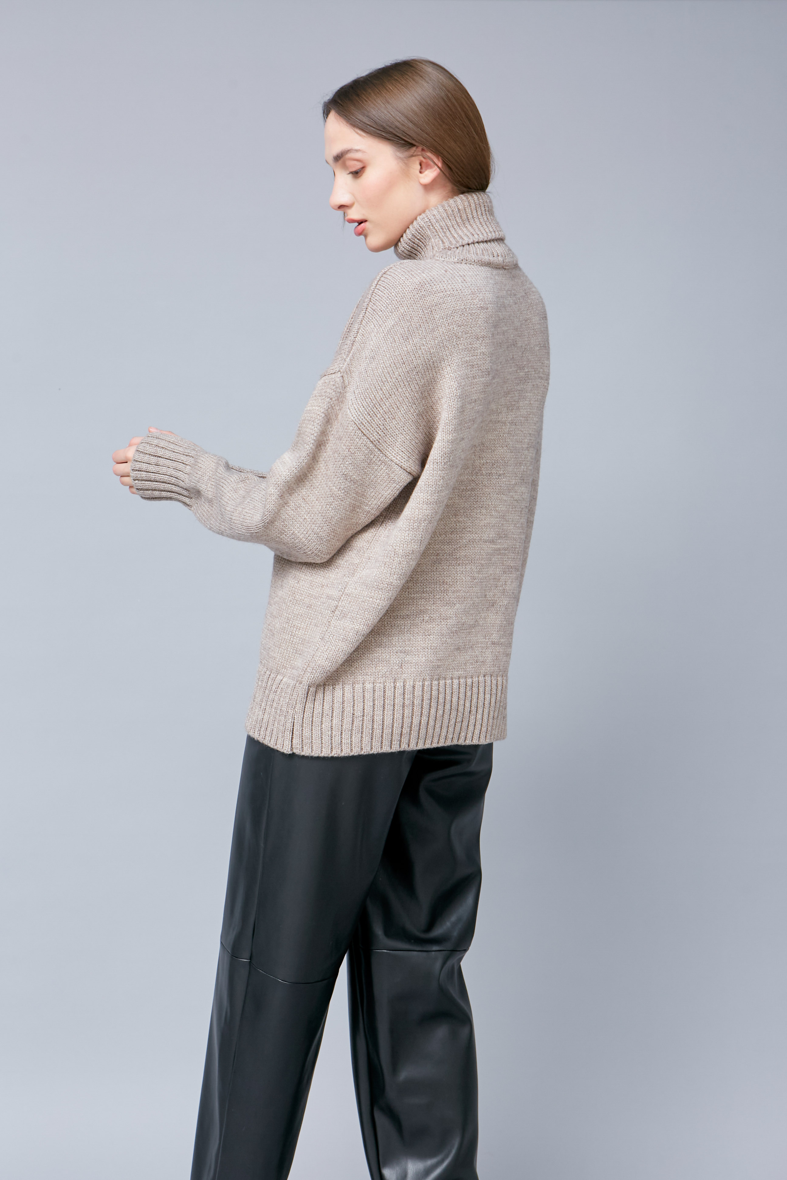 Beige knit turtleneck sweater, photo 3