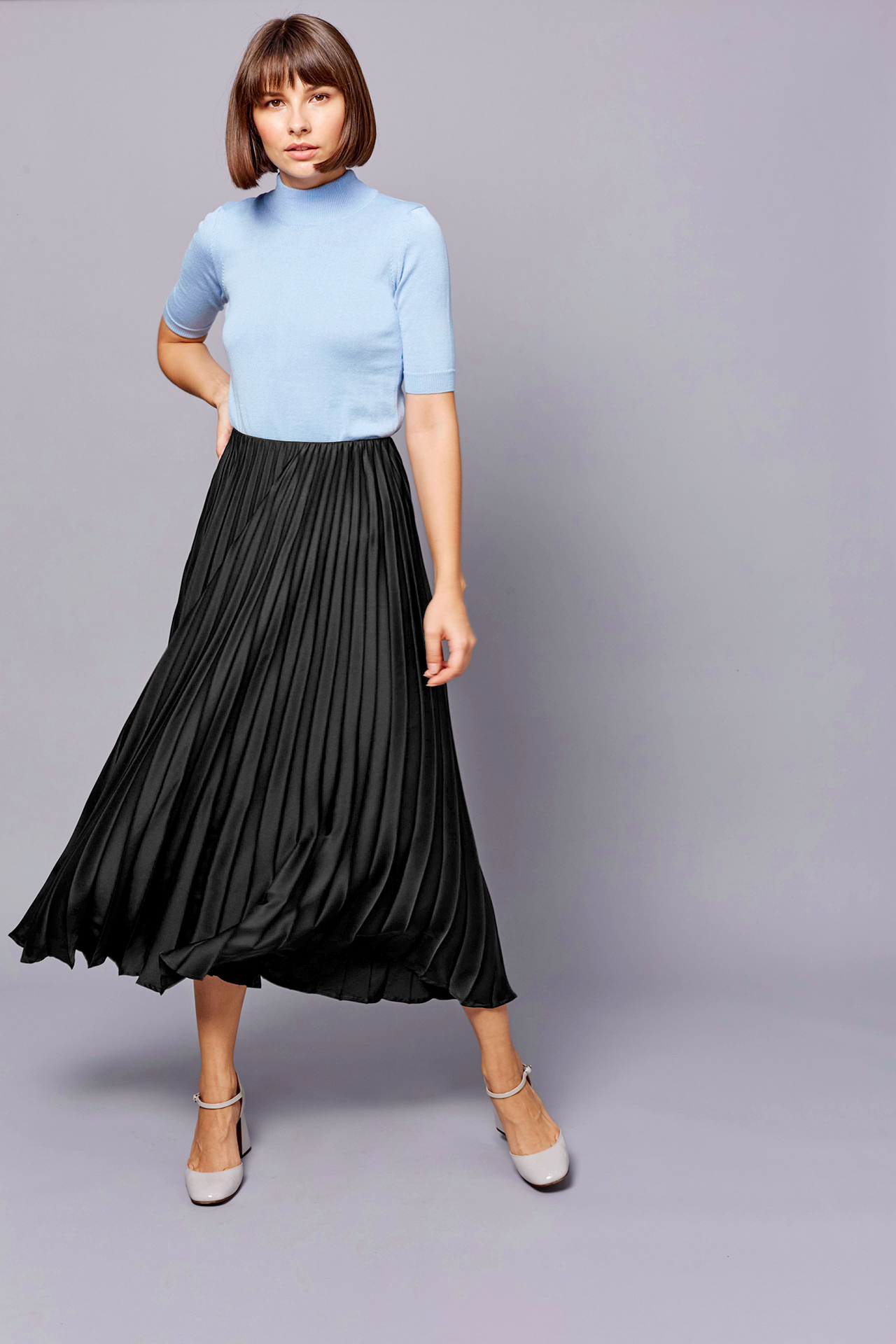 Black pleated midi skirt, photo 1