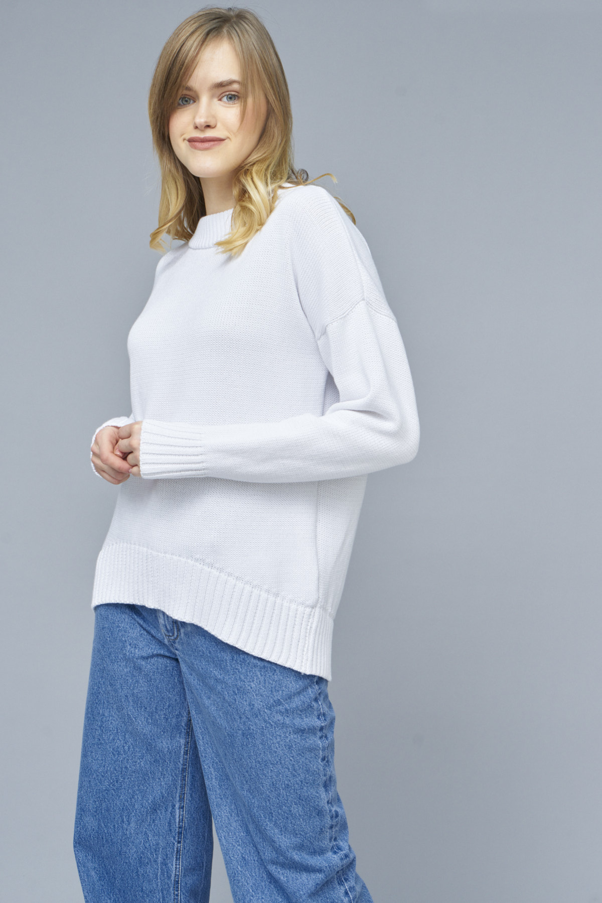 White knitted cotton sweater, photo 1